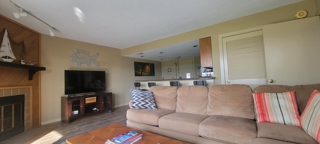 100 Sailors Cove Dr 1319 — photo