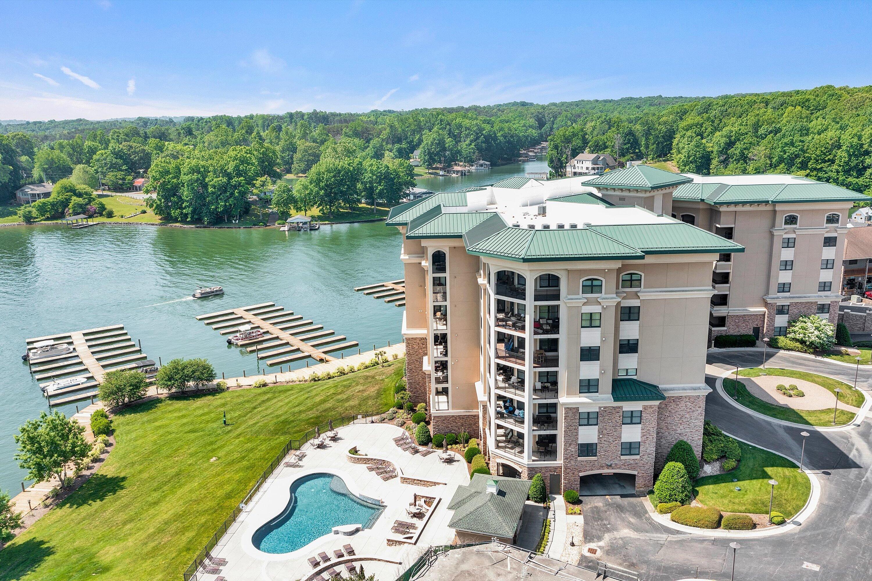 100 Bridgewater Pointe Pl 201 — photo