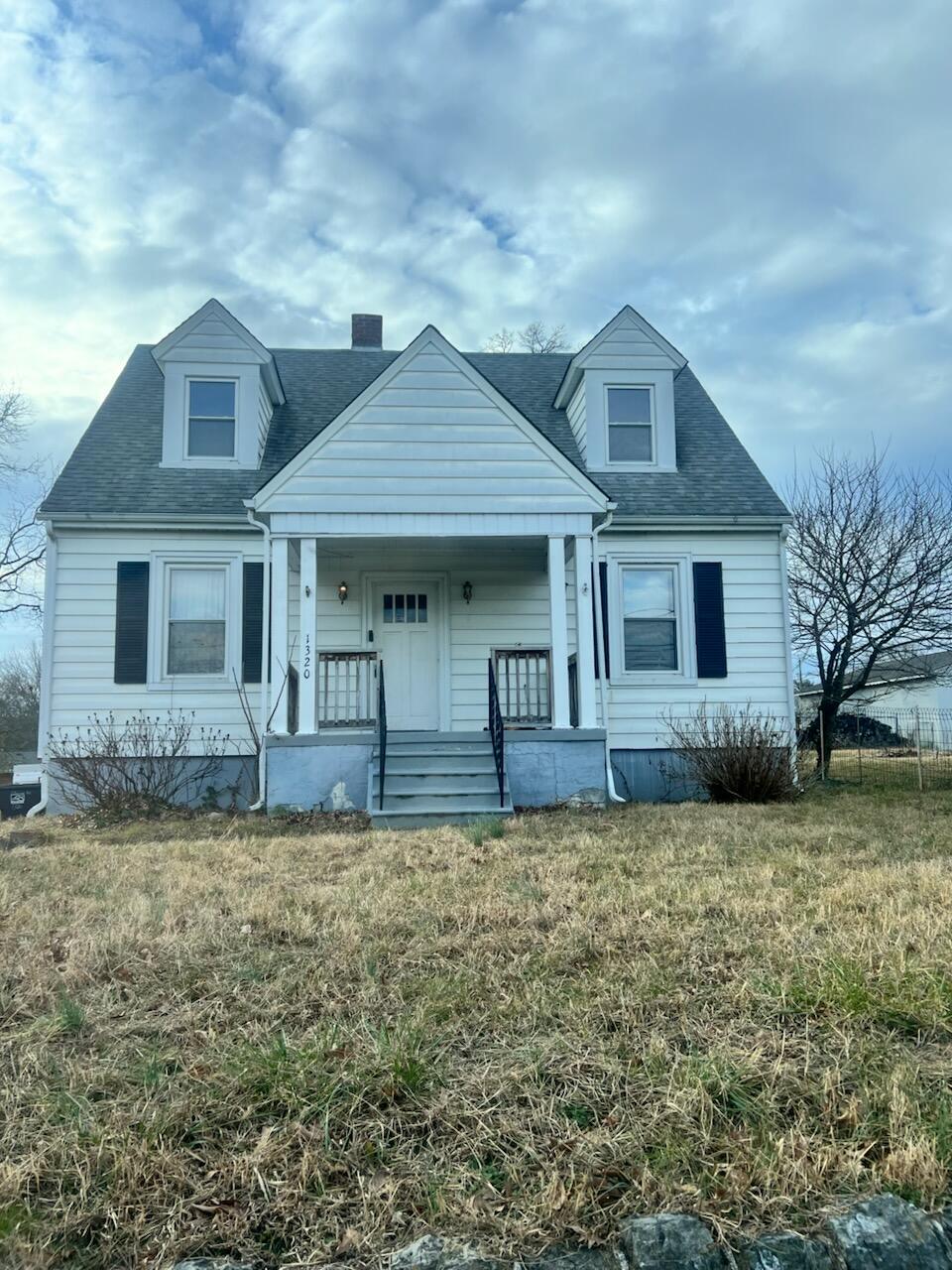 1320 Gilford Ave NW — photo
