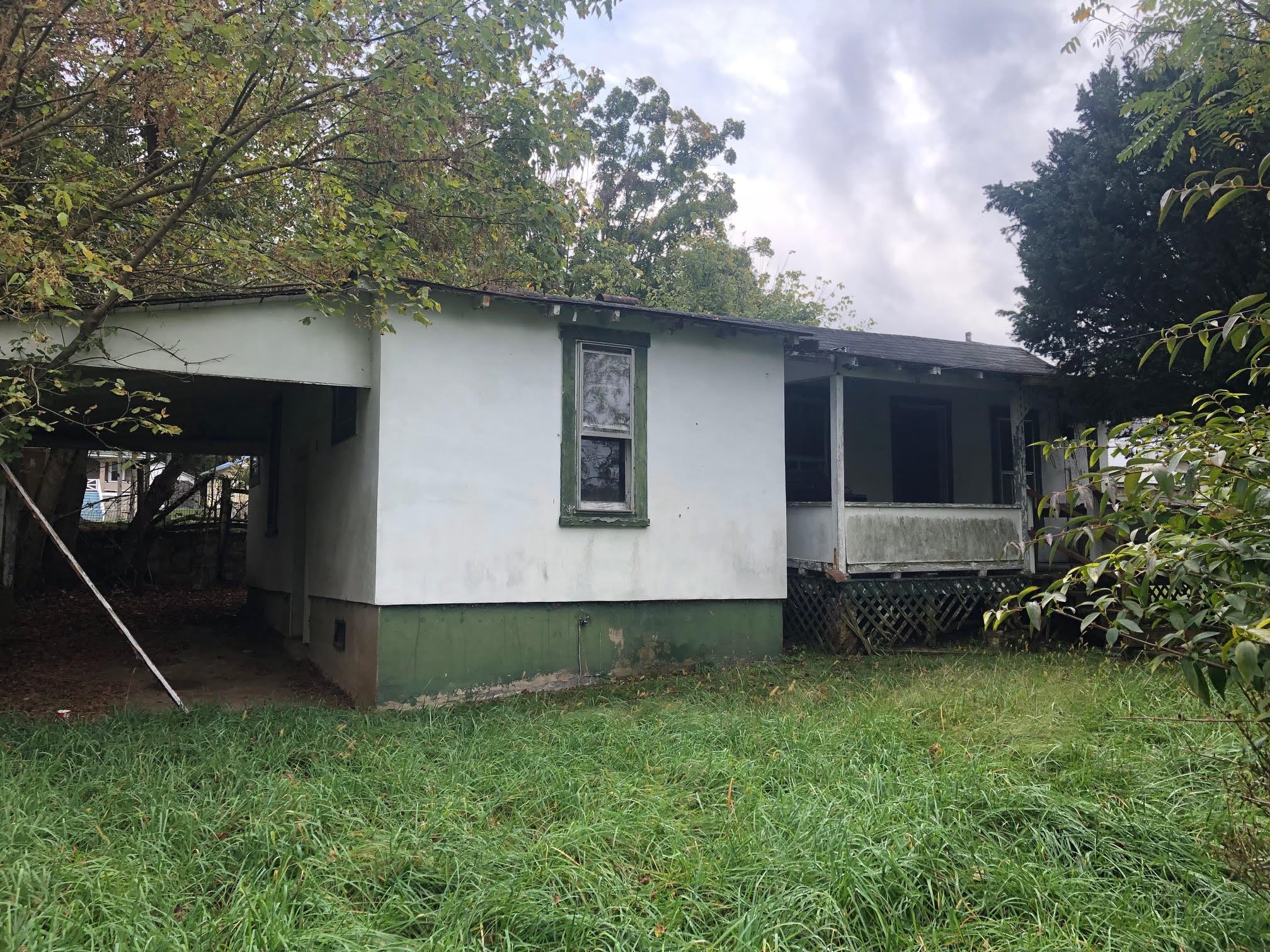 211 E Marshall ST, Covington, VA 24426 — photo 2