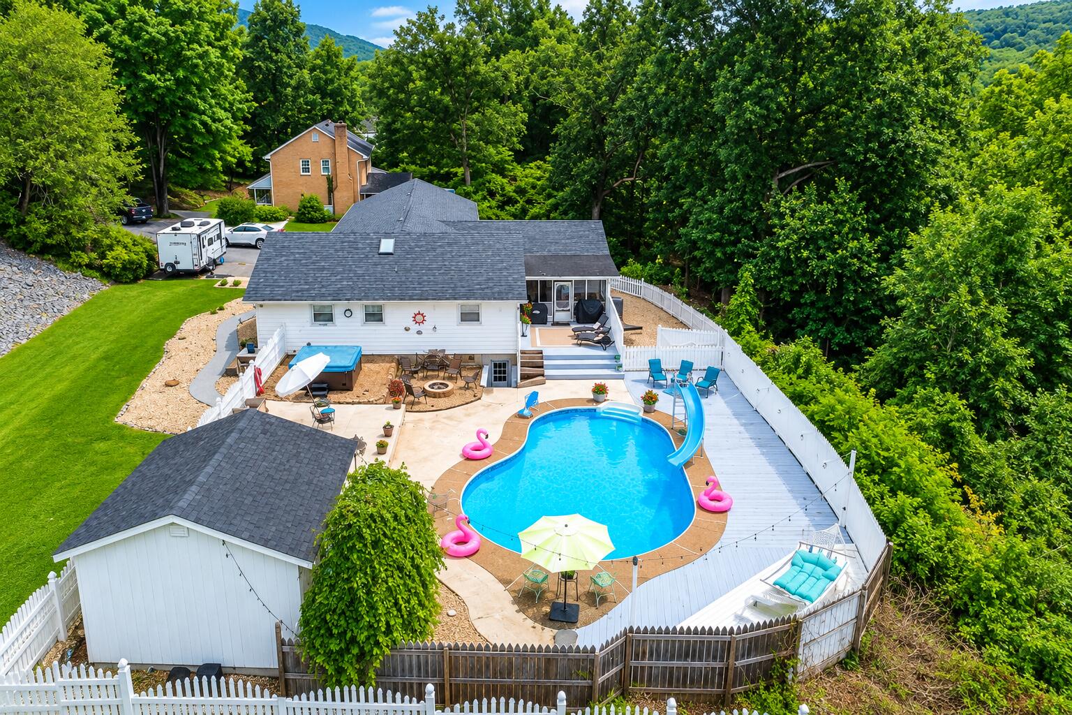 306 Woodbrook Dr — photo