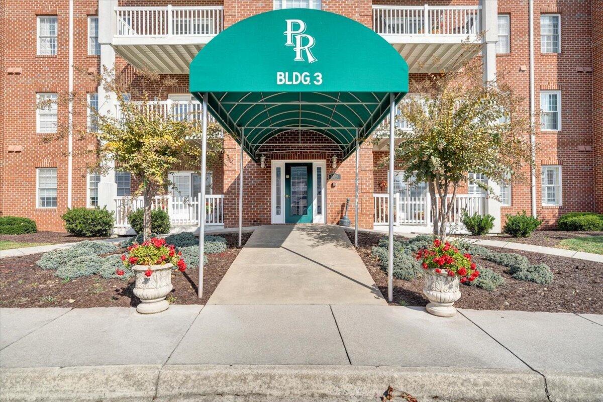 4444 Pheasant Ridge RD SW #405, Roanoke, VA 24014 — photo 3