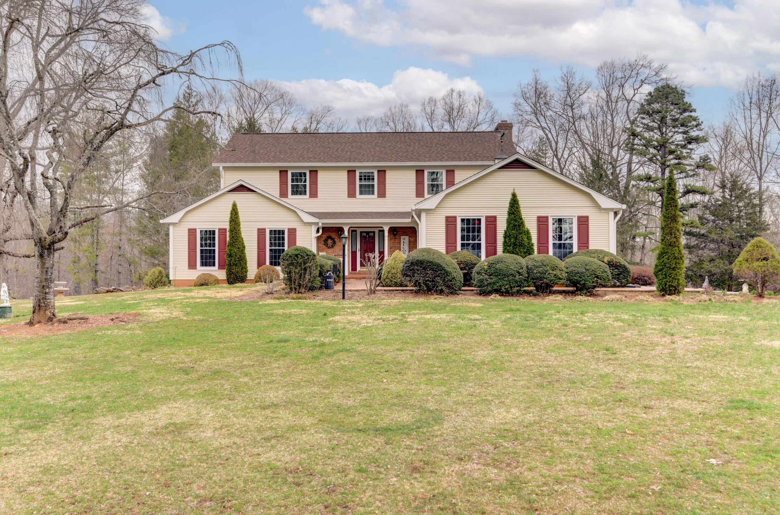 1304 Gills Rd — photo