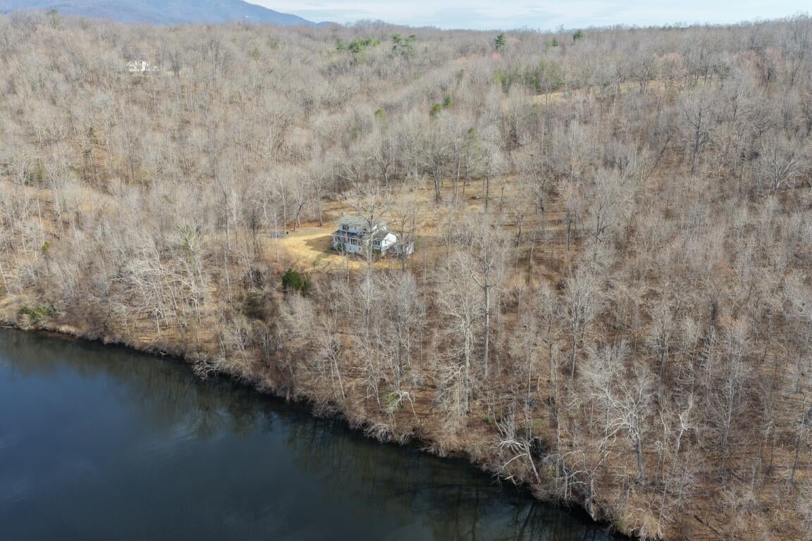 426 Burgess Rd — photo