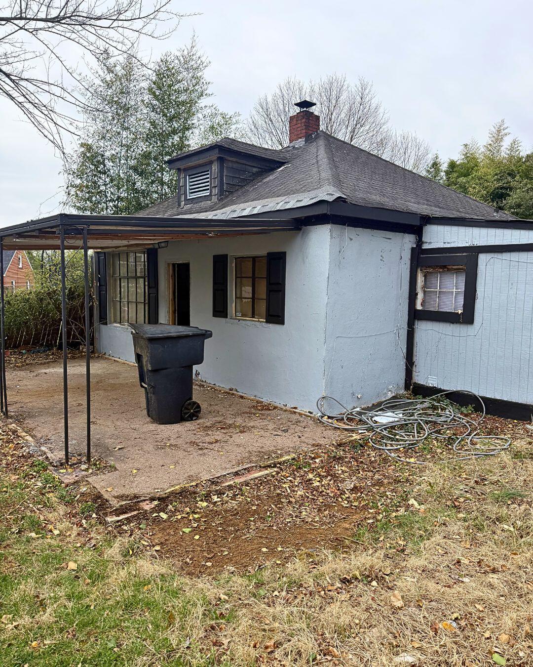 1622 Aspen St NW — photo