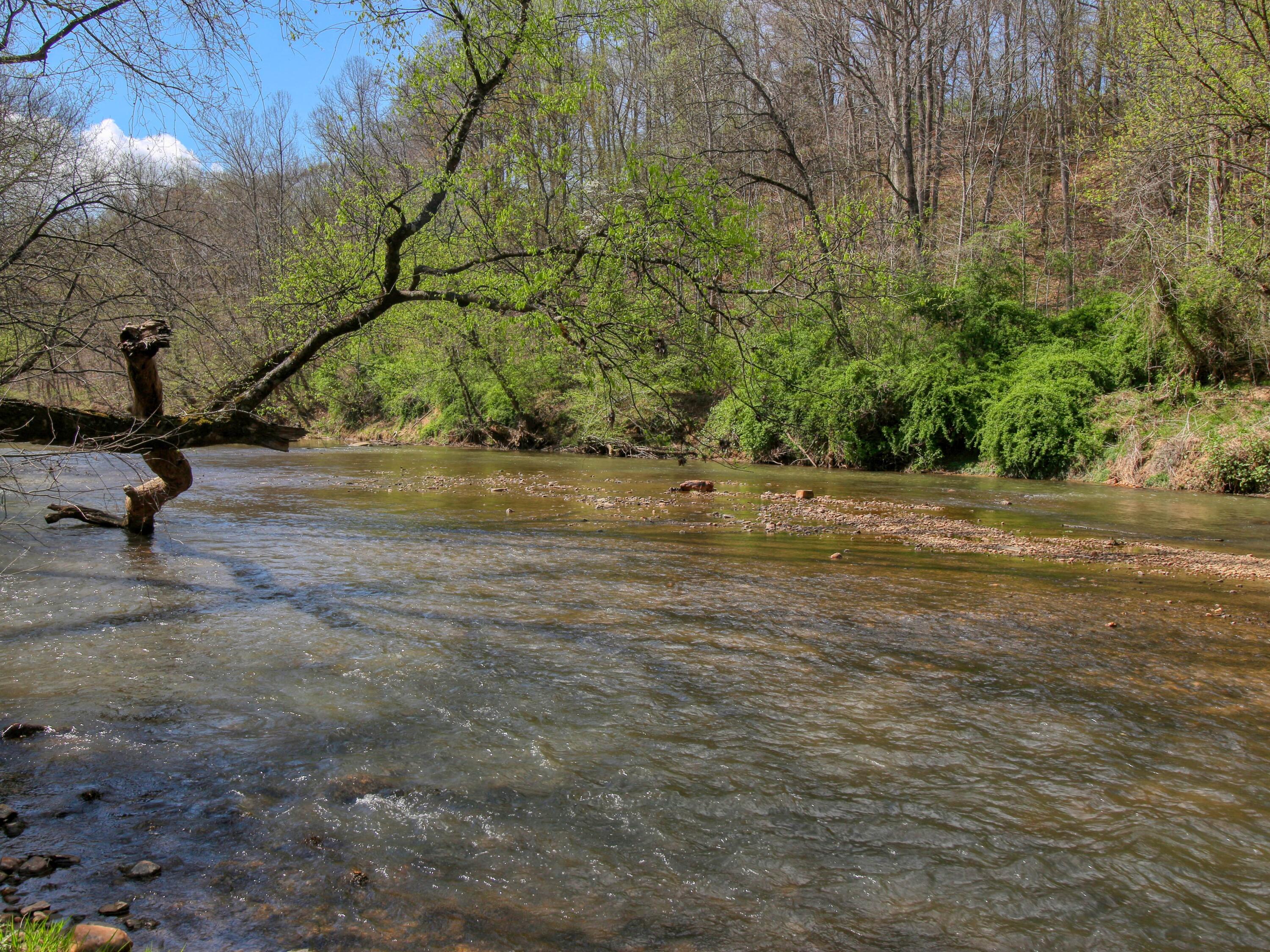 498 Meeks RD, Penhook, VA 24137 — photo 2