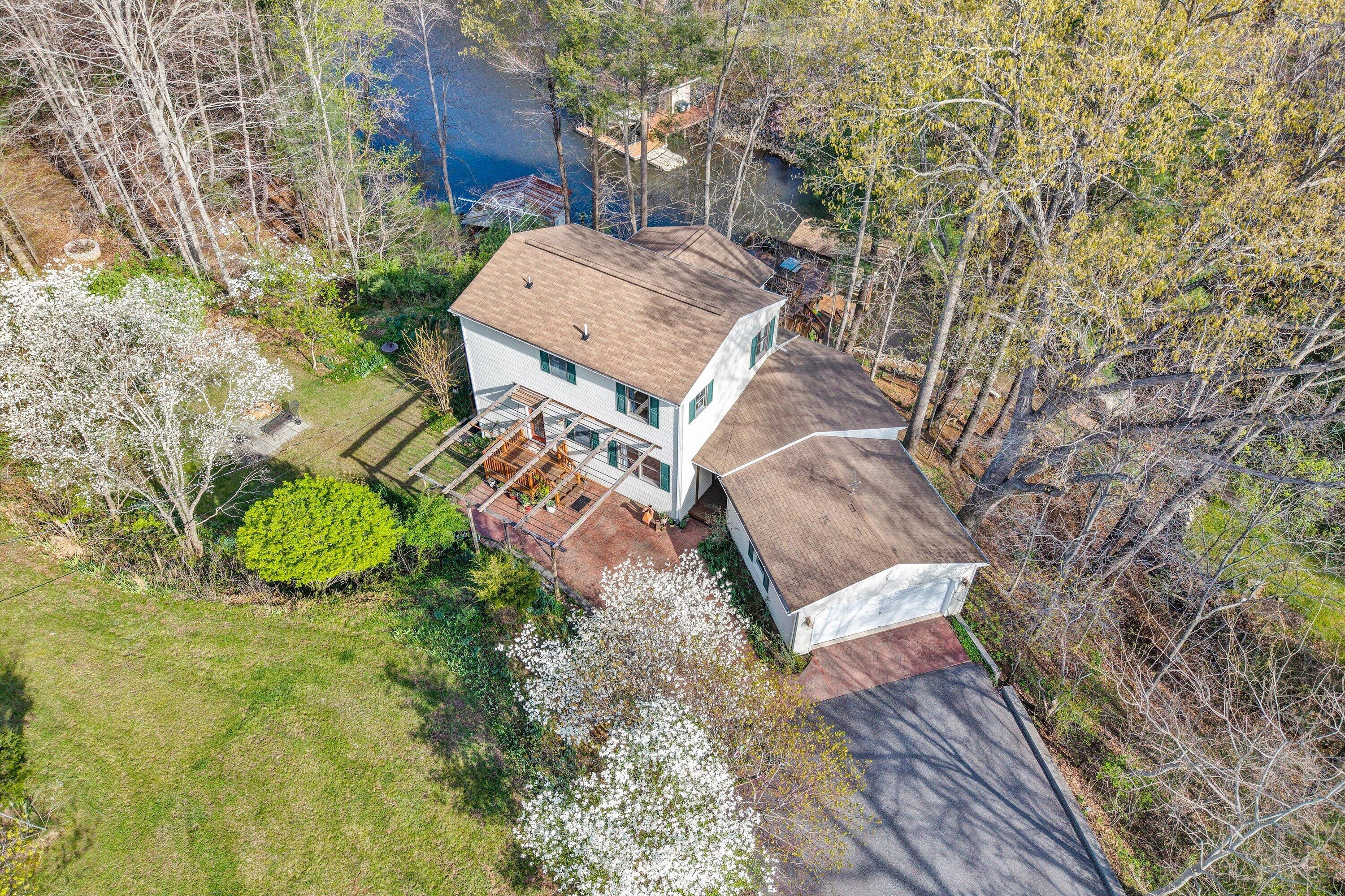1085 Carters Island Rd — photo