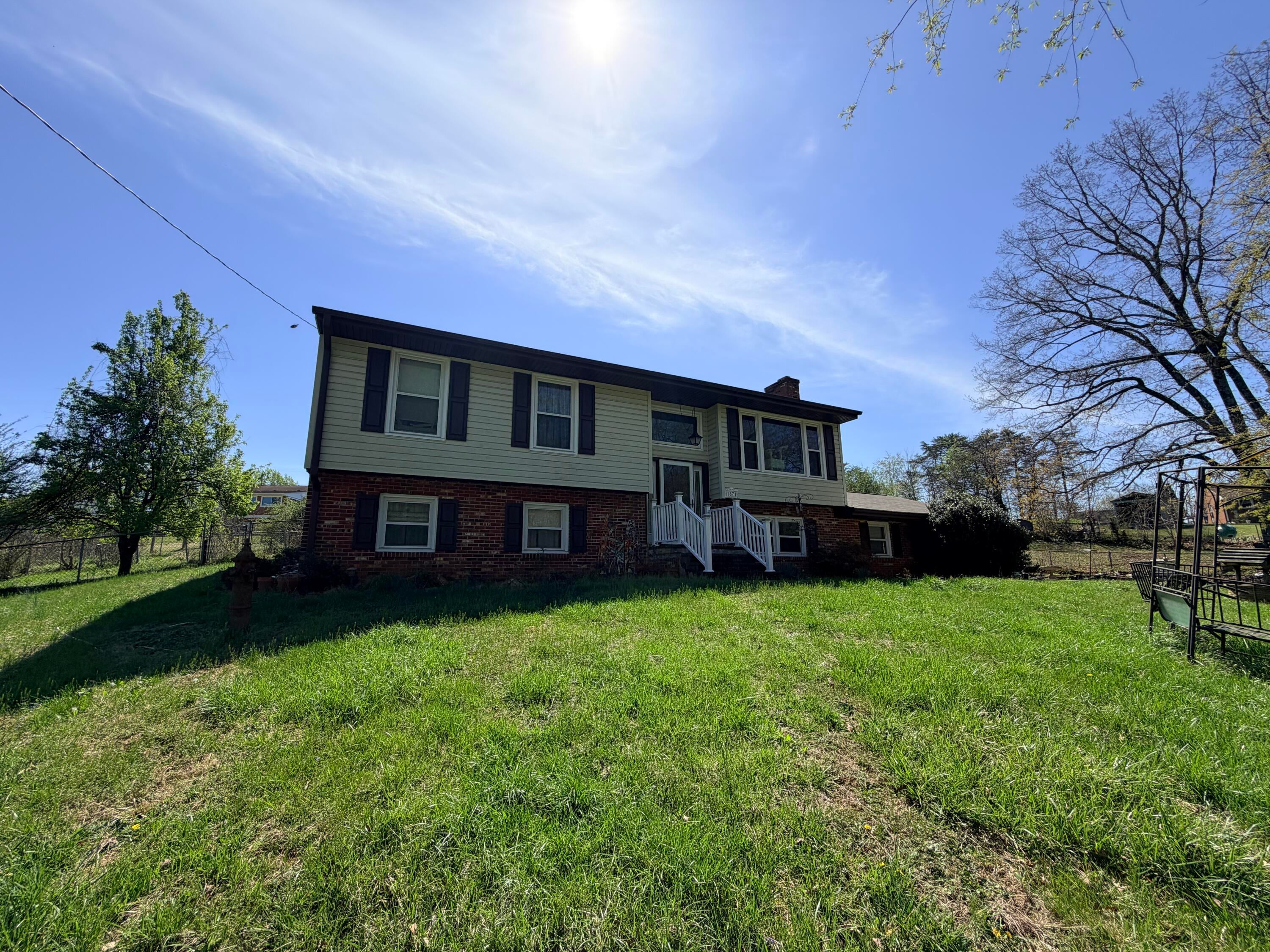 1871 Rainbow Forest Dr — photo