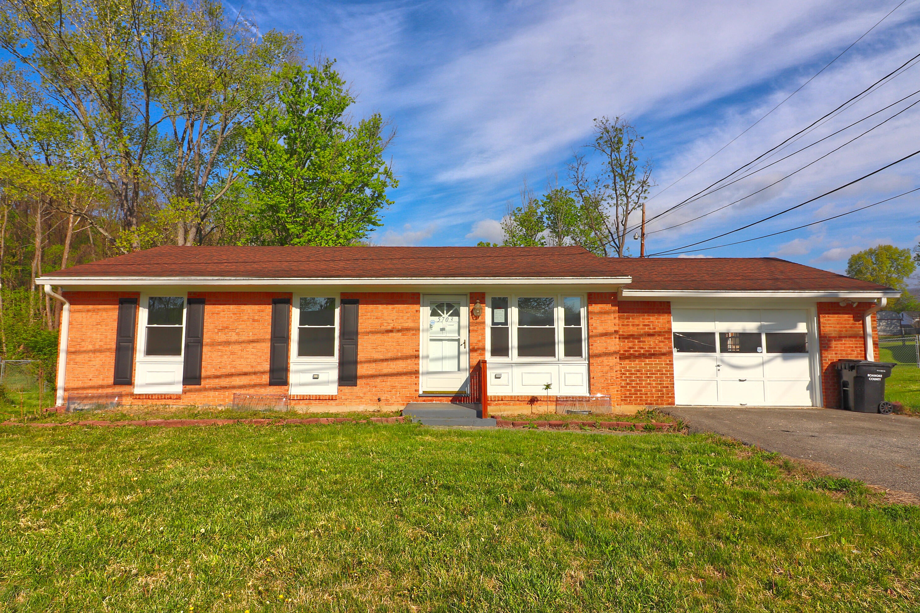 5703 Green Ridge RD, Roanoke, VA 24019