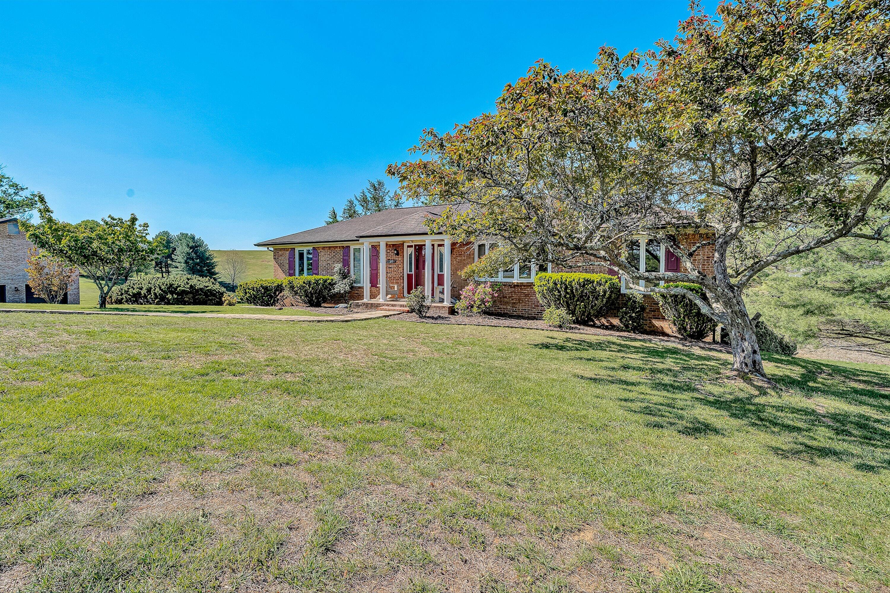 189 Westridge Dr — photo