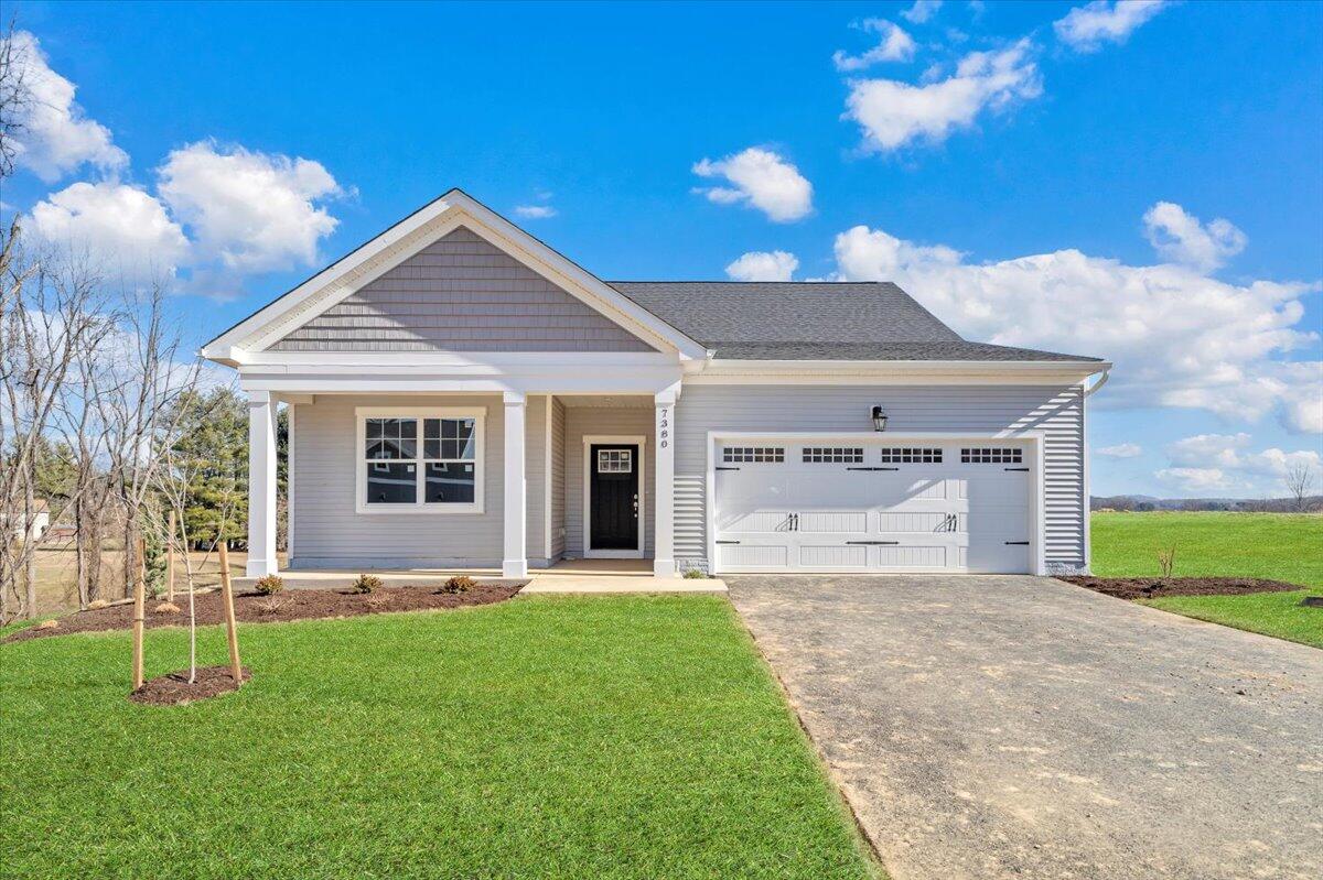 7380 King's Pointe Dr — photo