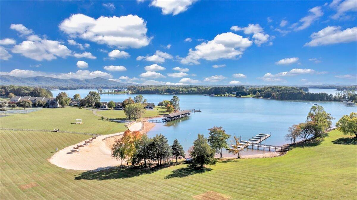120 Sailors Cove Dr — photo