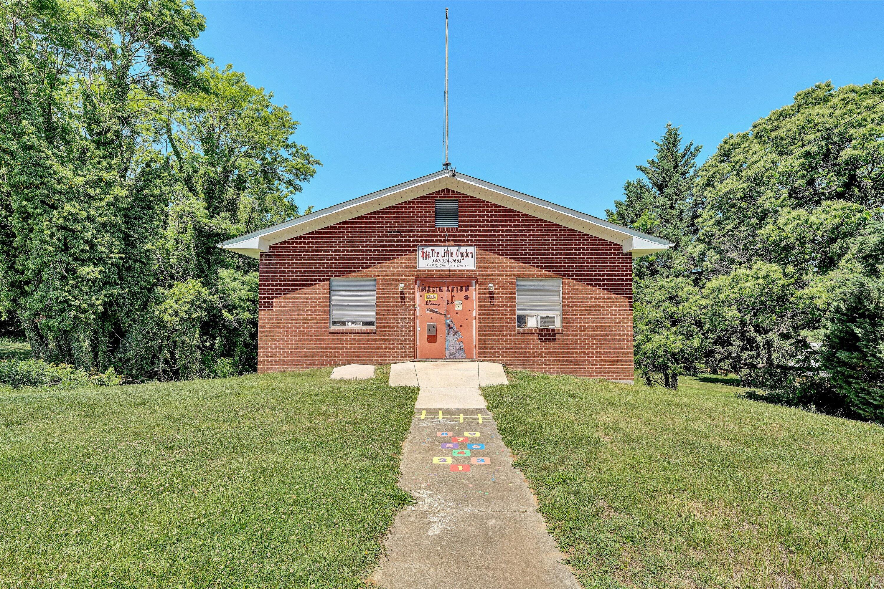 2719 Colonial Ave SW — photo