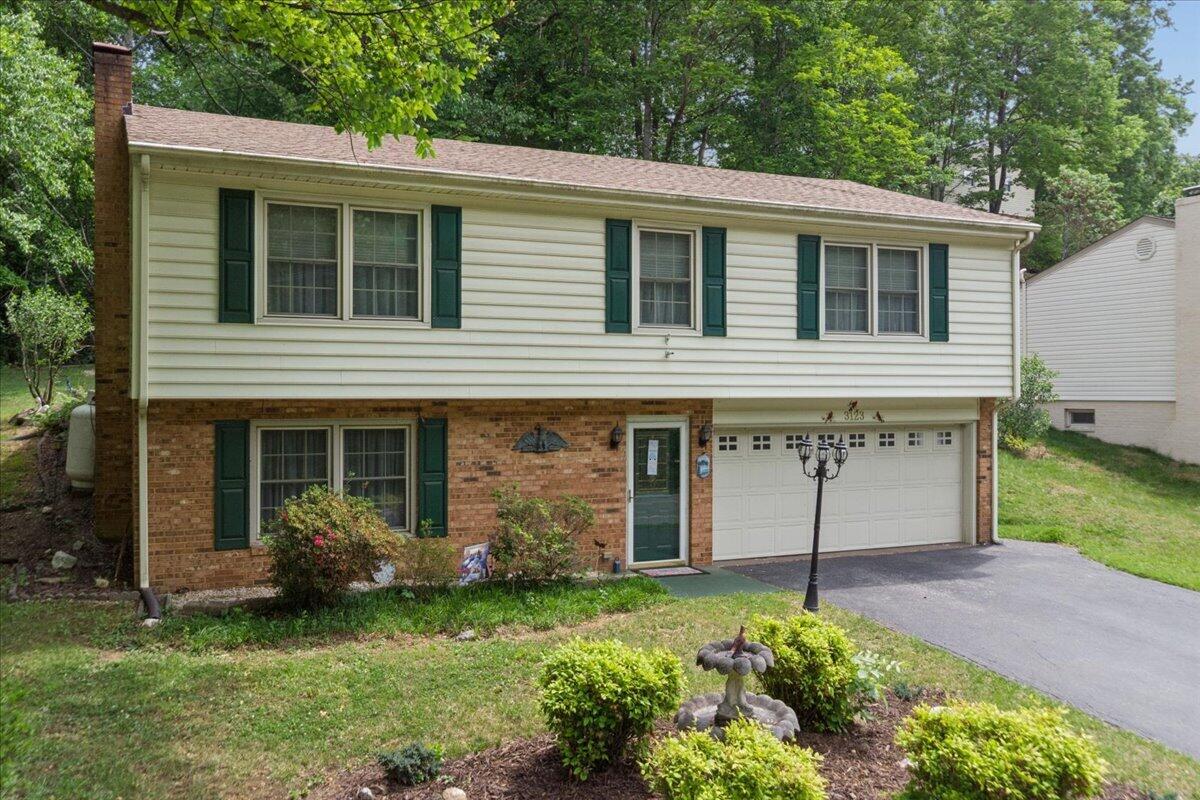 3123 Green Ridge RD, Roanoke, VA 24019 — photo 2