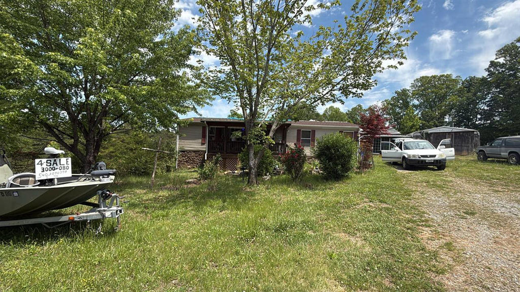 5398 Old Country Rd — photo