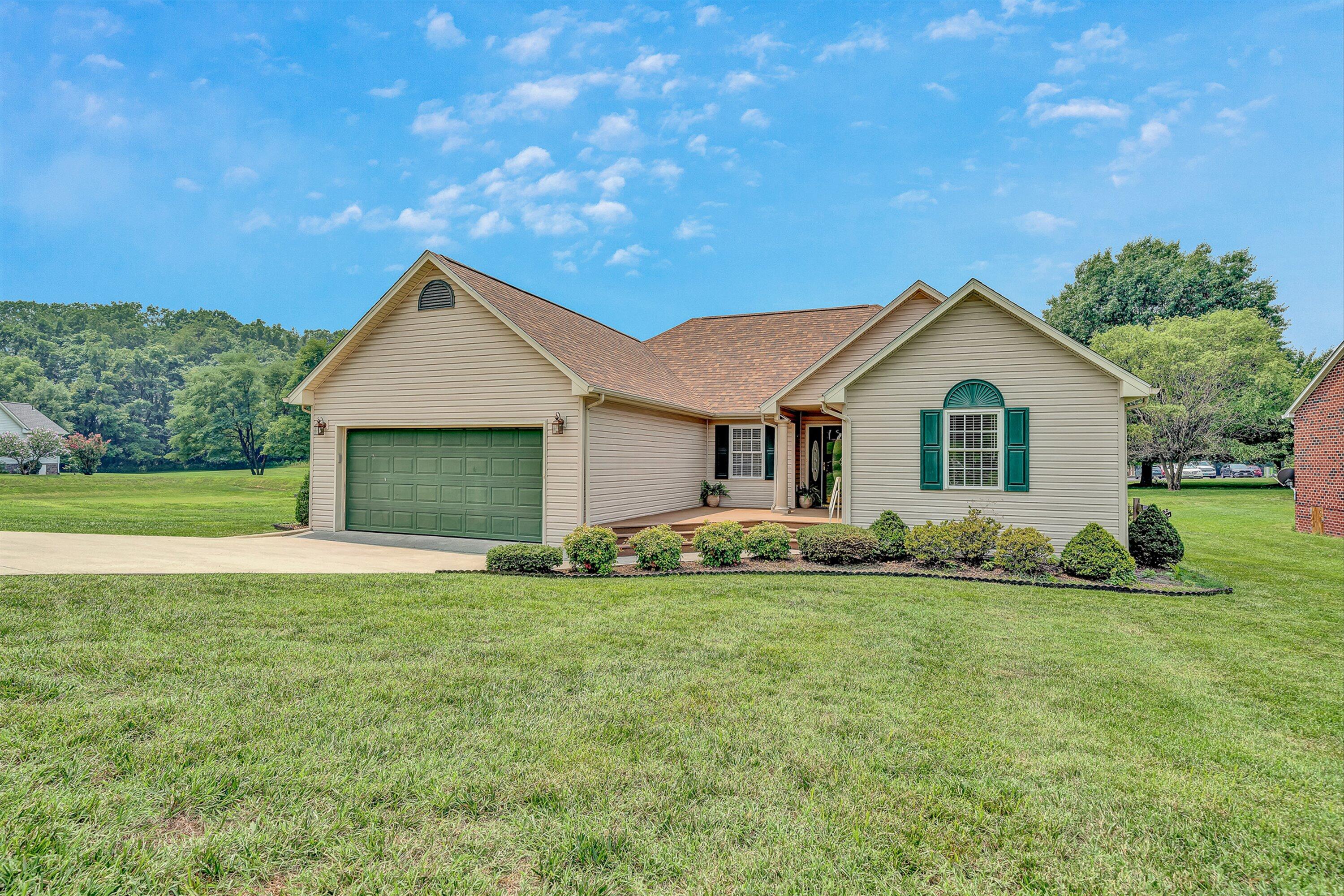3516 Pinnacle Ridge RD NE, Roanoke, VA 24012 — photo 3
