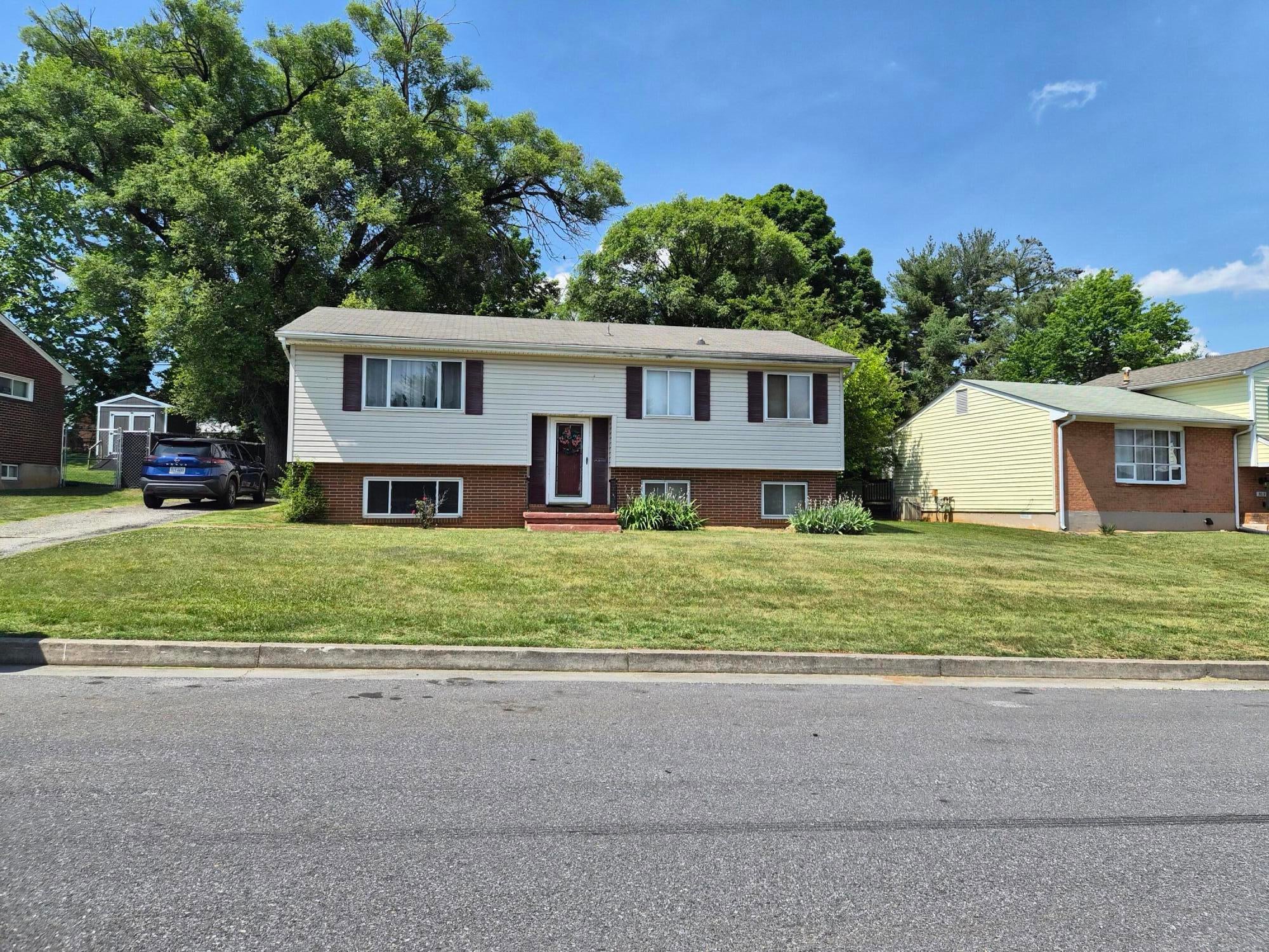 3819 Green Spring Ave NW — photo