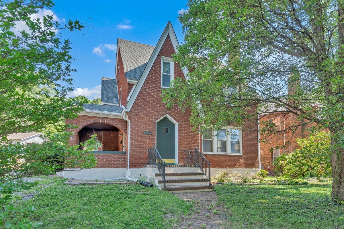 1709 Brandon Ave SW — photo