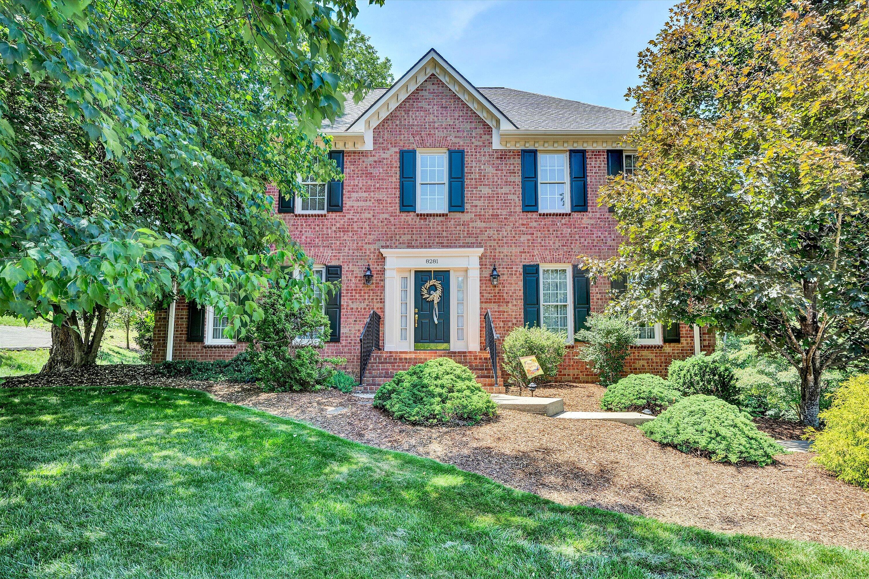 8281 Cardington Dr — photo