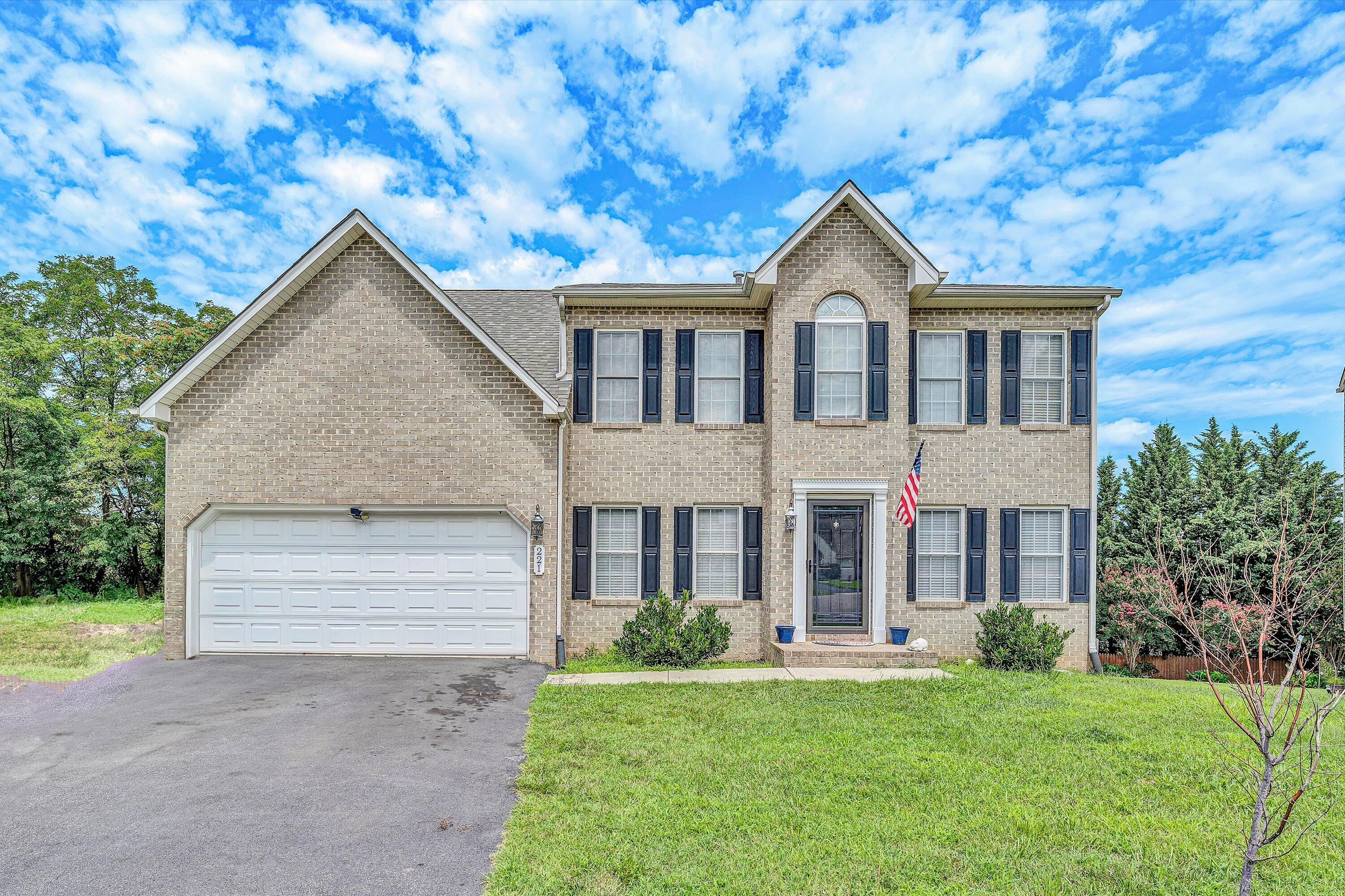 221 Minnie Bell Ln — photo