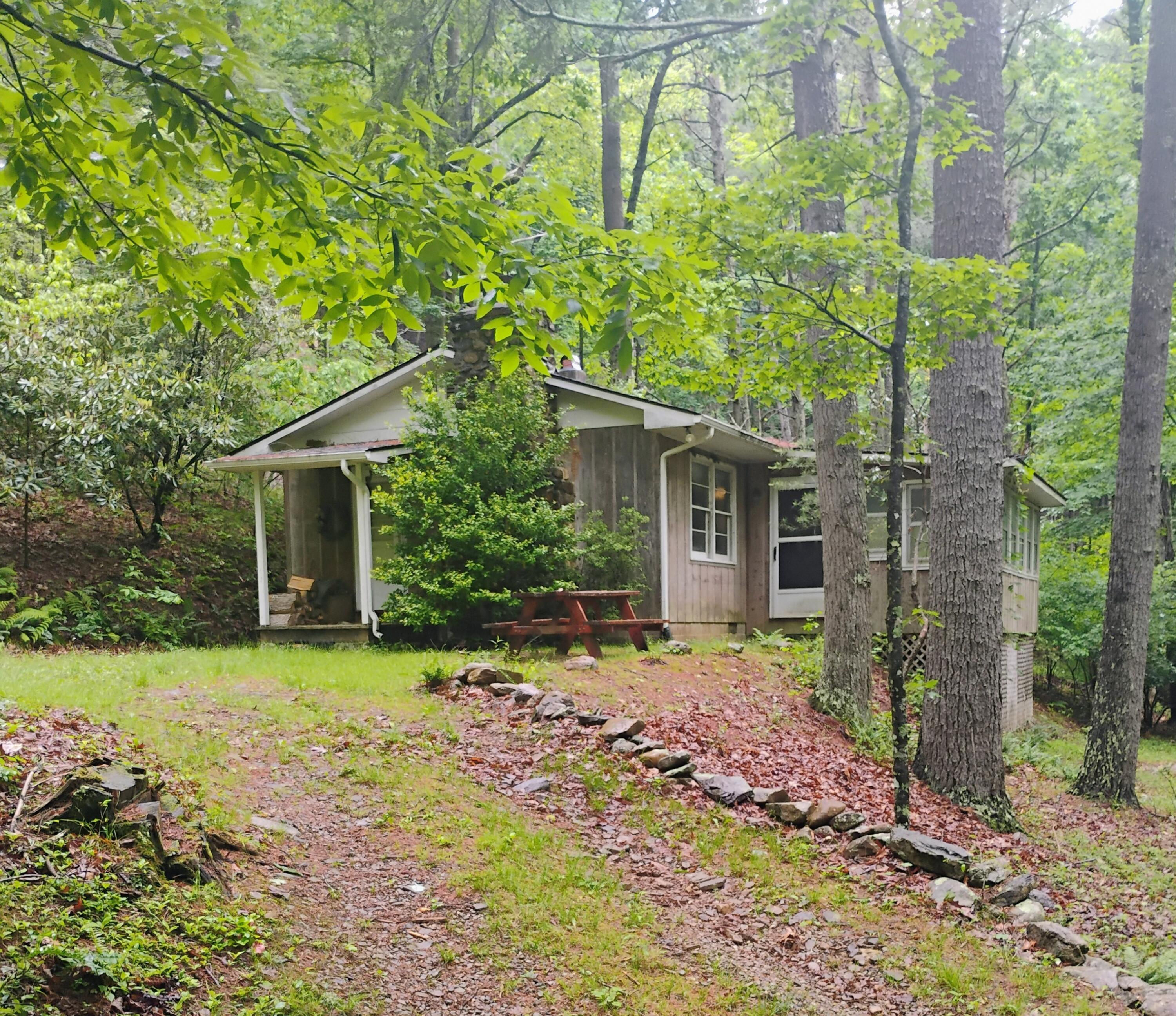 425 Miller Cove Rd — photo