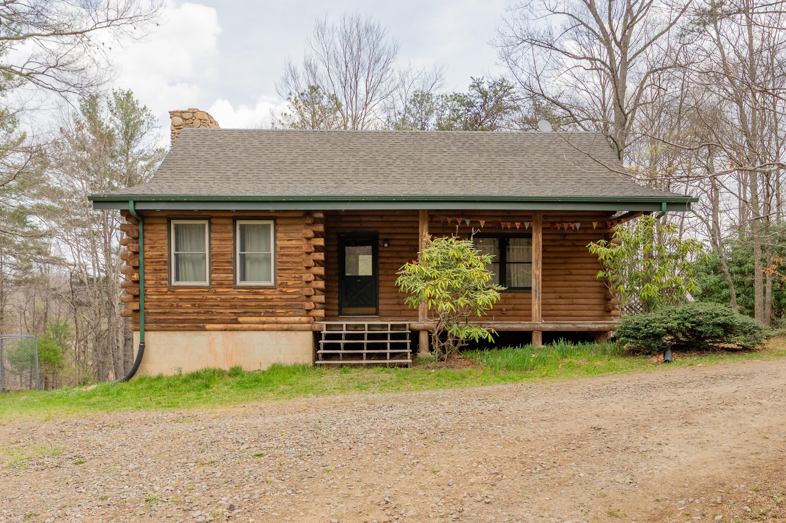 183 Pine Mountain Rd NE — photo
