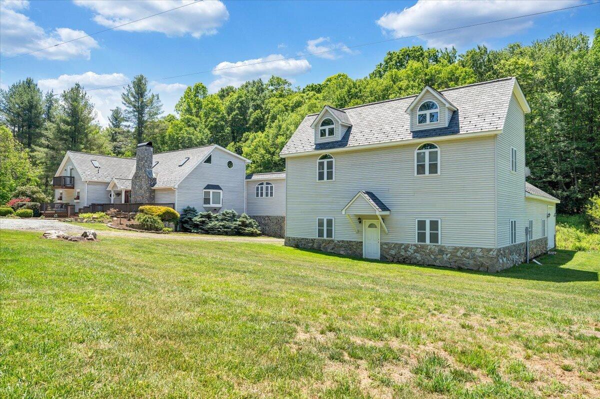 674 Old Furnace RD SW, Riner, VA 24149 — photo 3