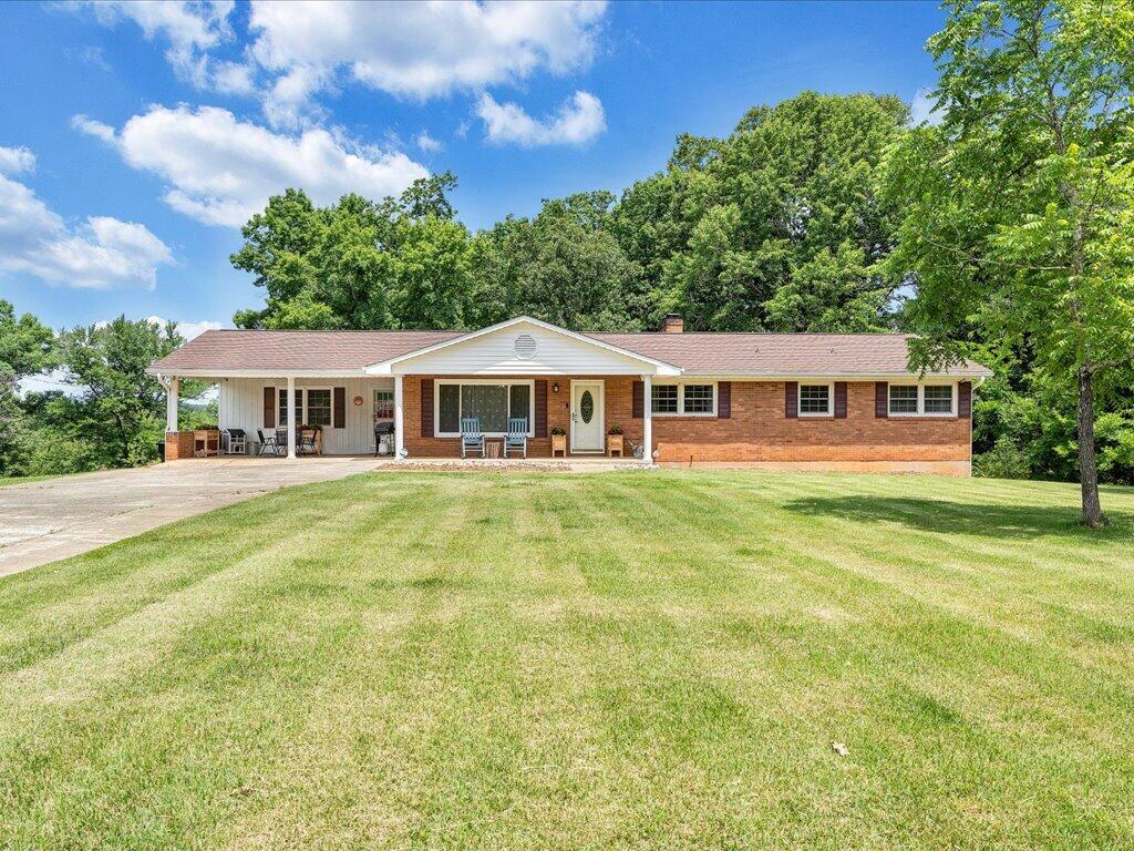 247 Powell Rd — photo