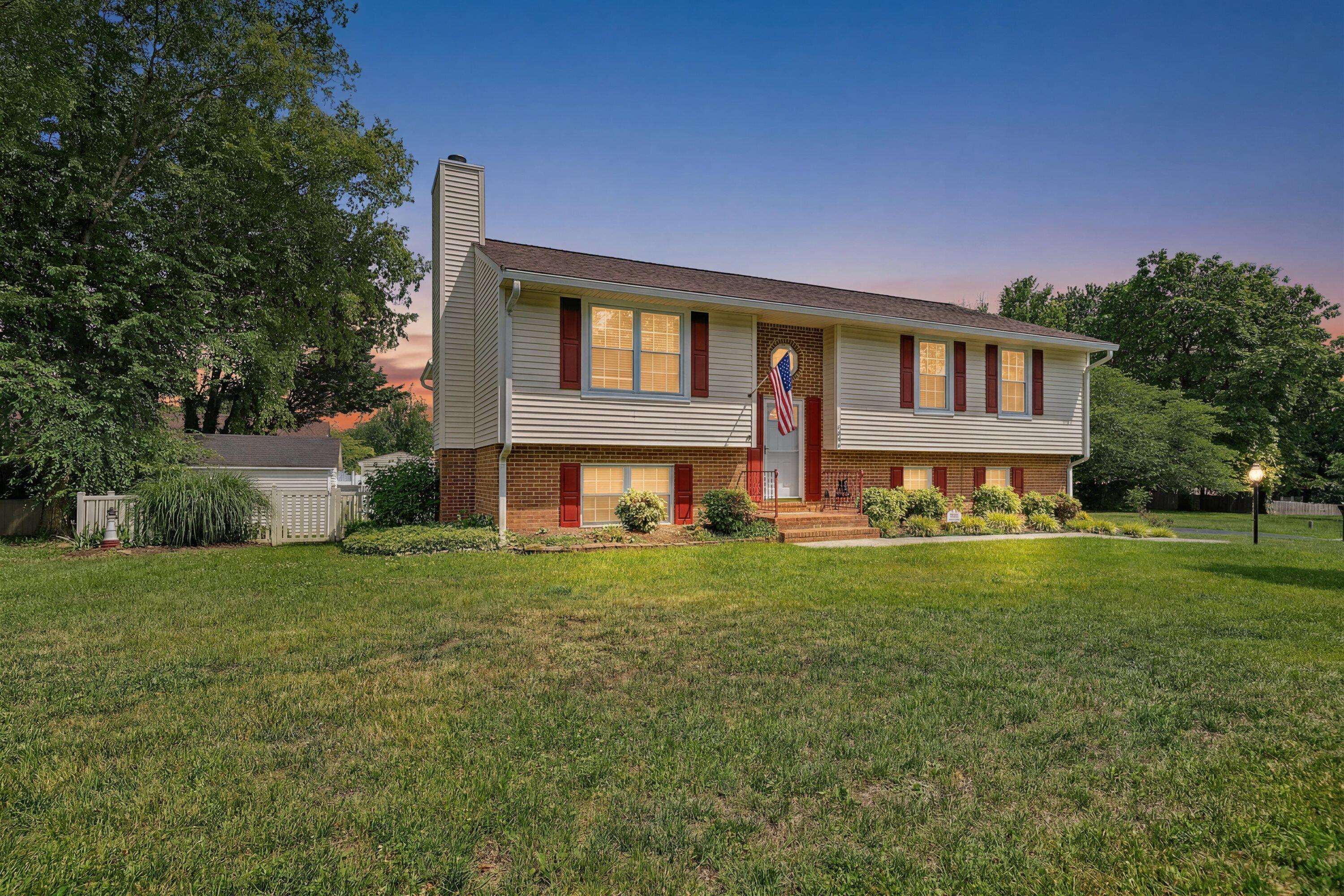 1040 Barrens Village Ct — photo