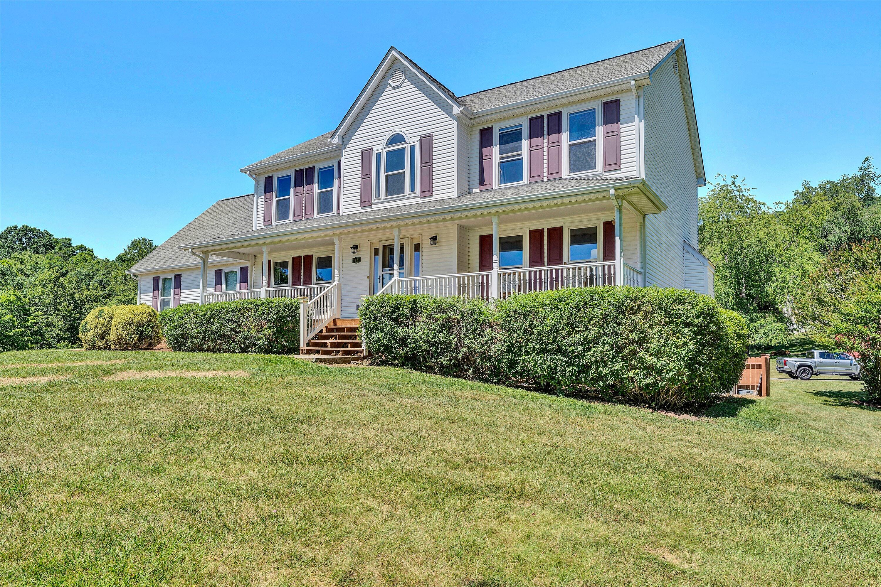 1351 Archway RD, Blue Ridge, VA 24064