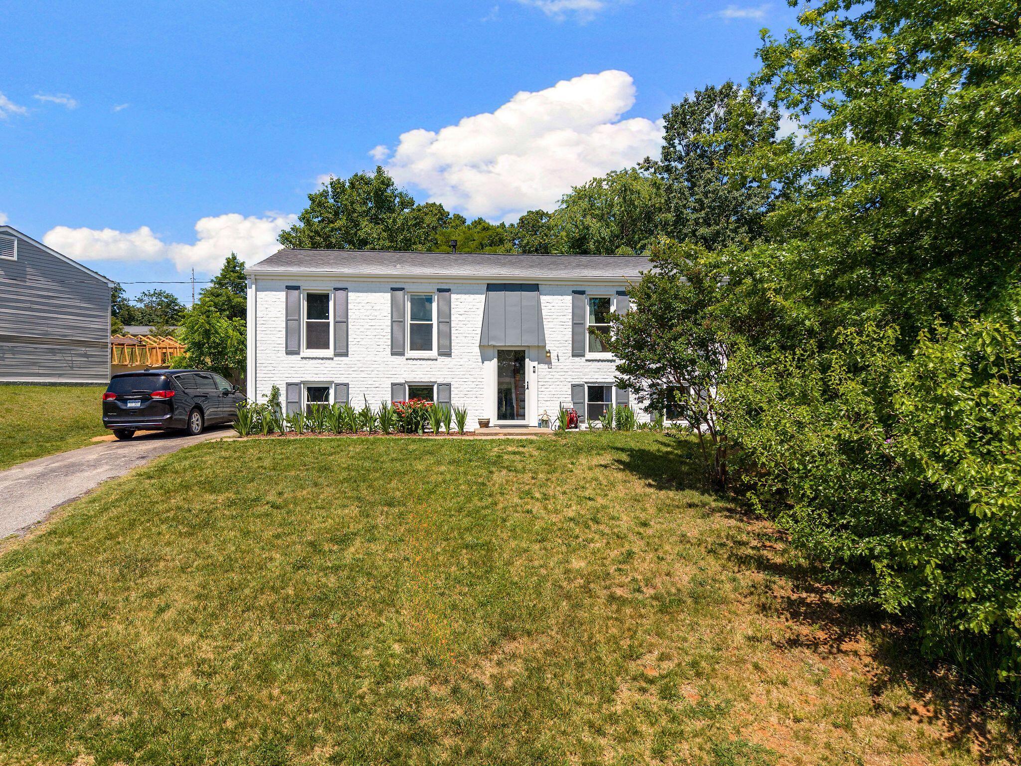 2862 Silver Leaf Dr — photo
