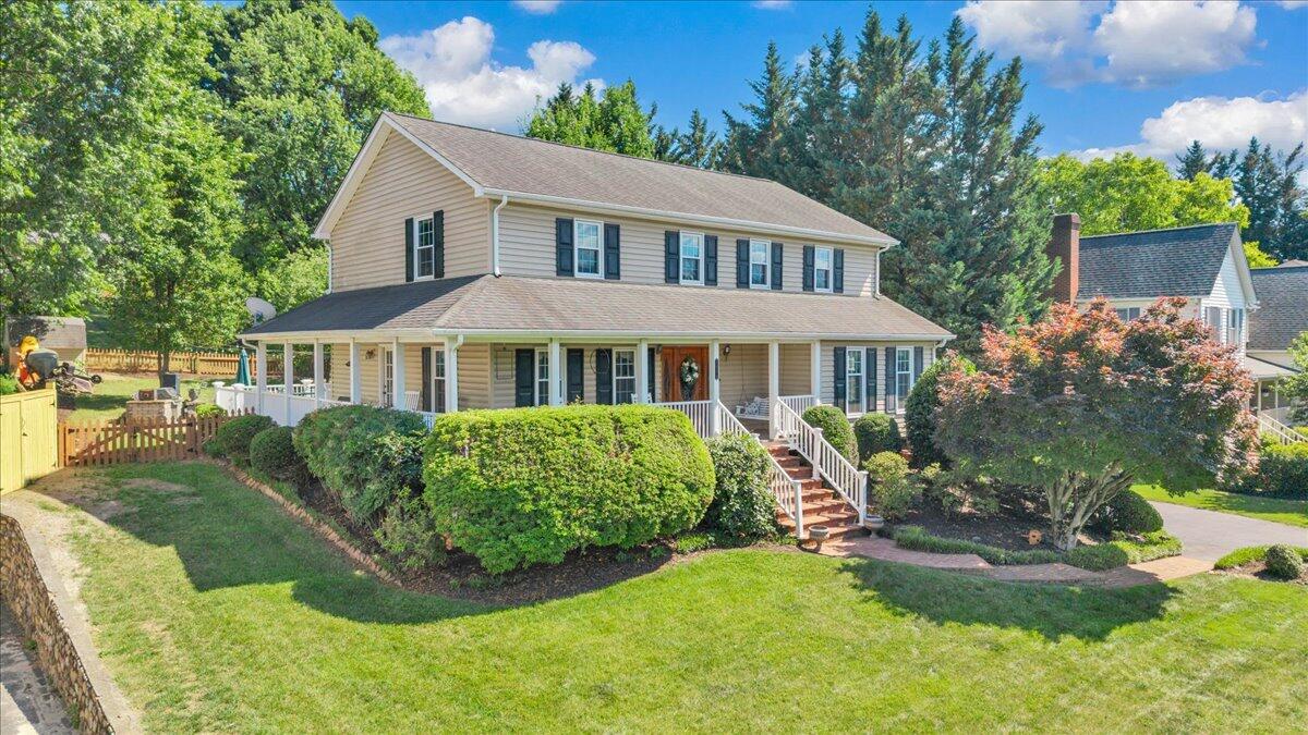1510 Ashley Dr — photo