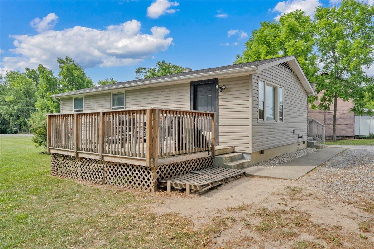 1383 Colonial RD, Blue Ridge, VA 24064 — photo 2