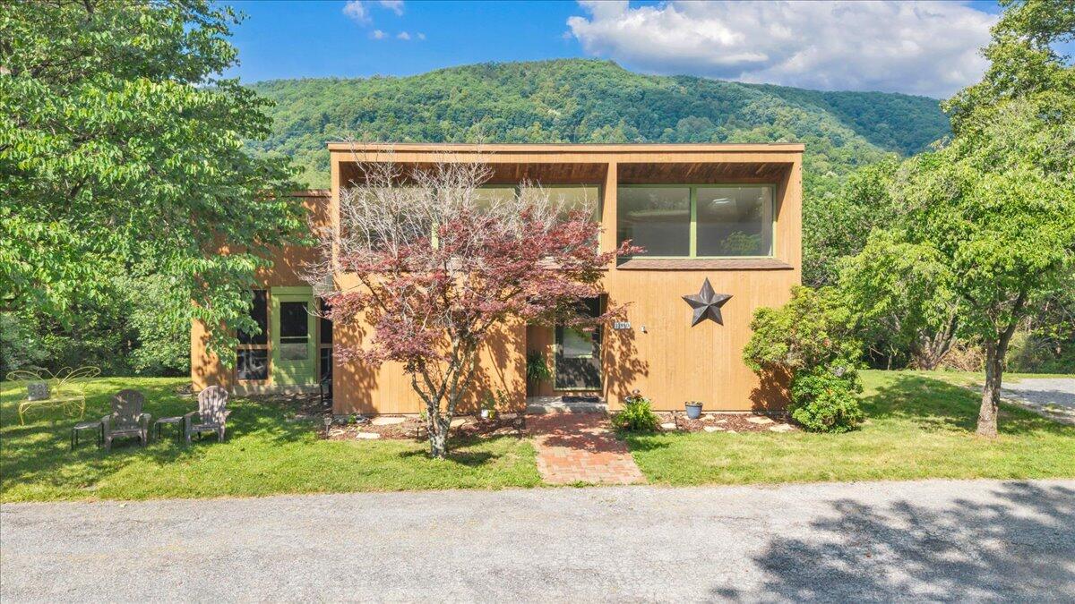 180 Daleview Dr — photo