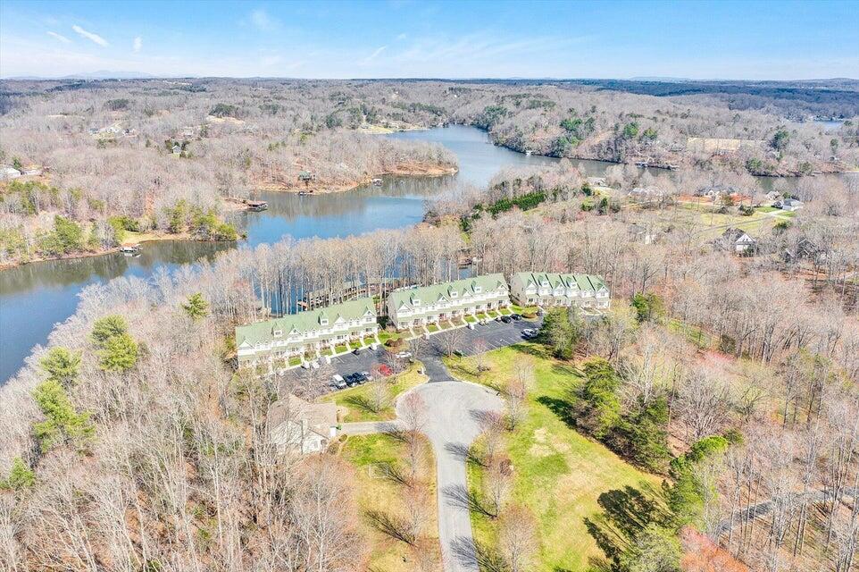 231 Mountain Cove Dr — photo