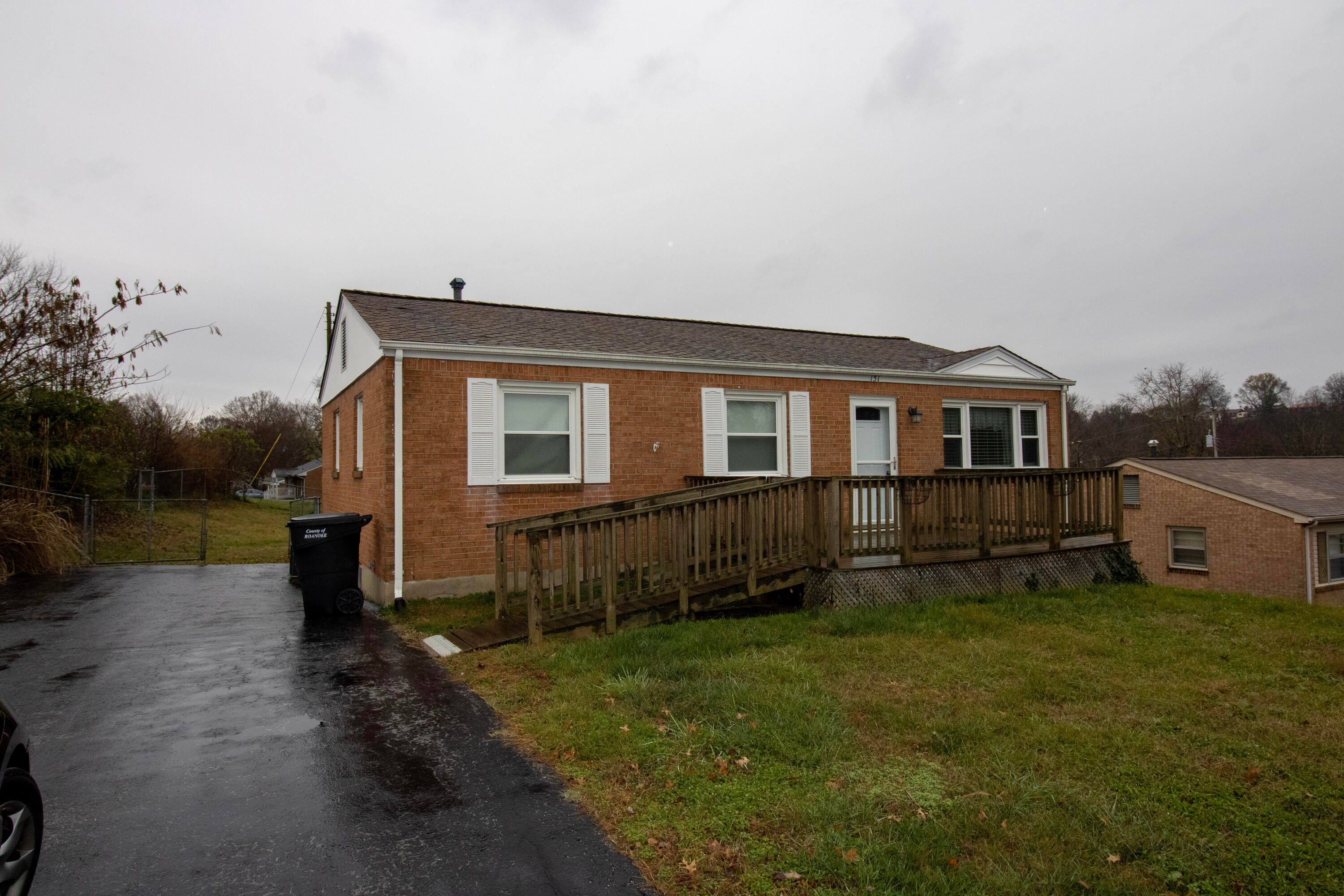 151 Return RD, Roanoke, VA 24019