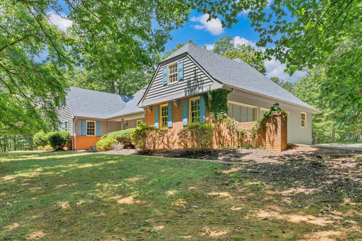 417 Stonebridge DR, Blue Ridge, VA 24064 — photo 2
