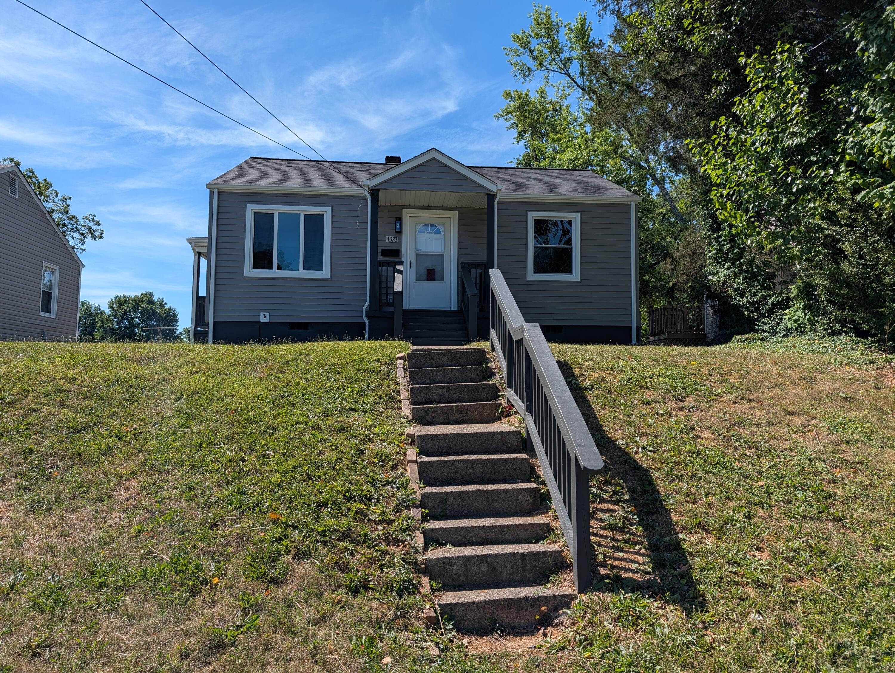 1323 Dudley St NW — photo