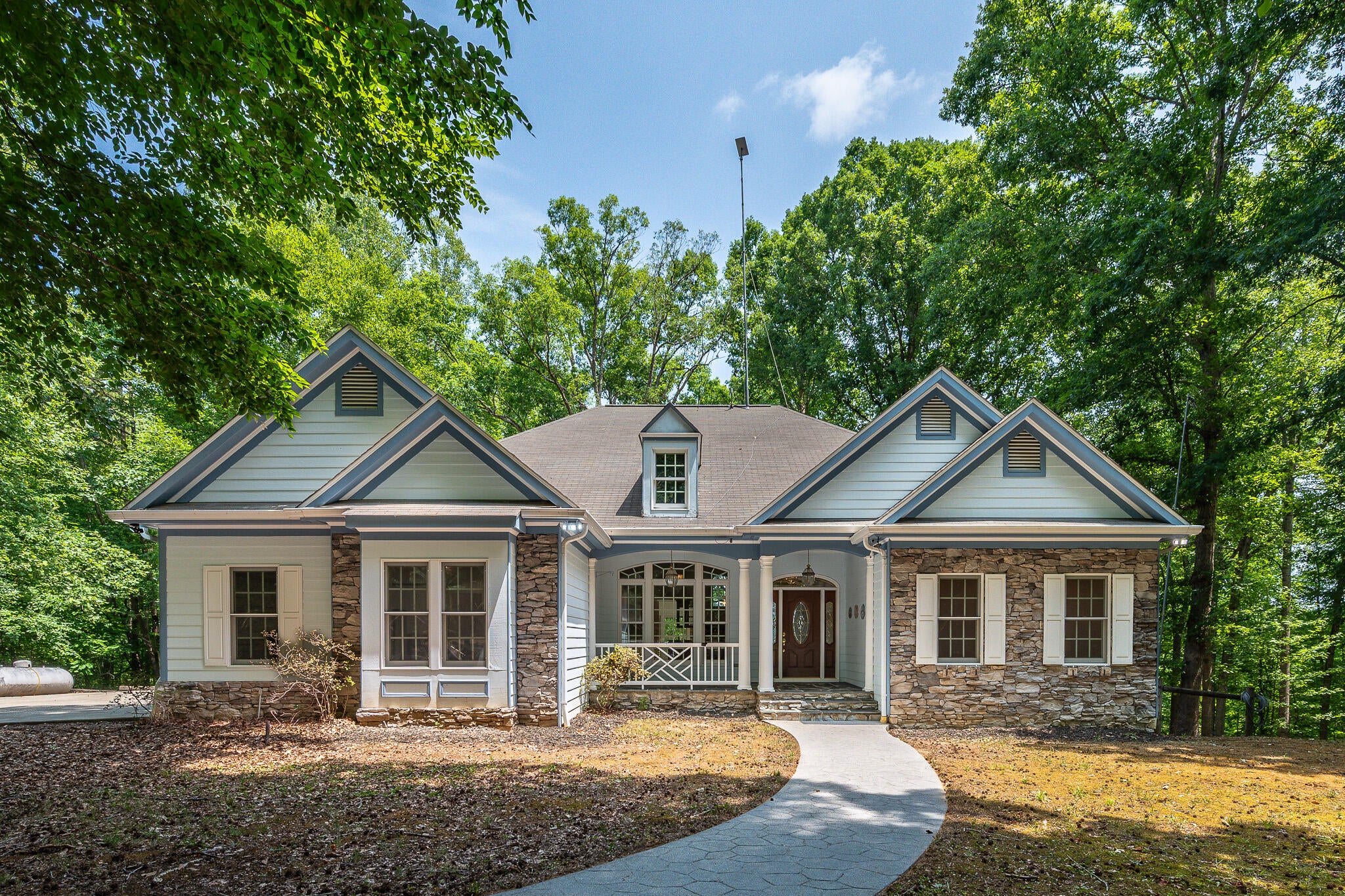 3073 Jones Ferry Rd — photo