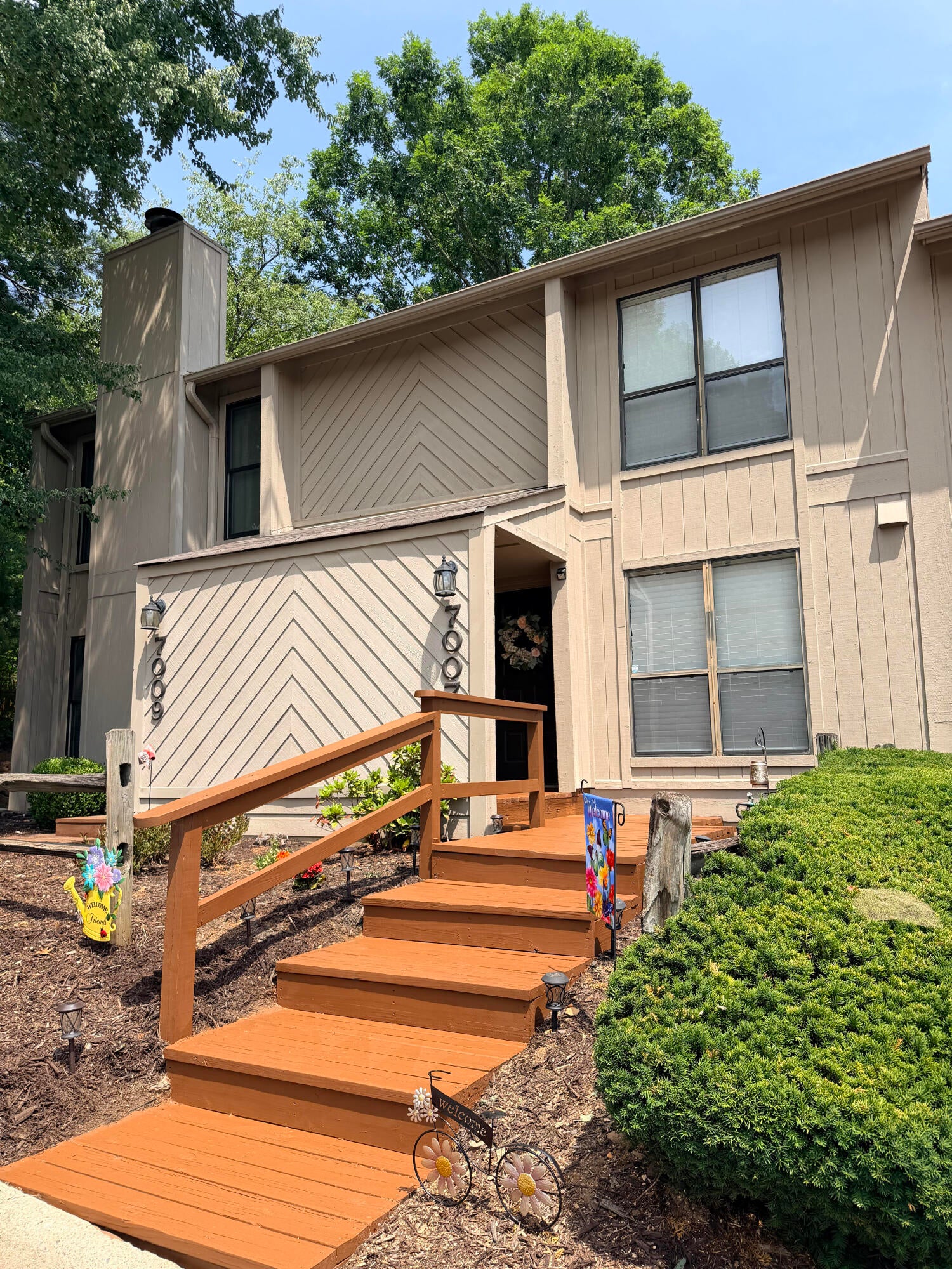 7007 Pine Ct SW — photo