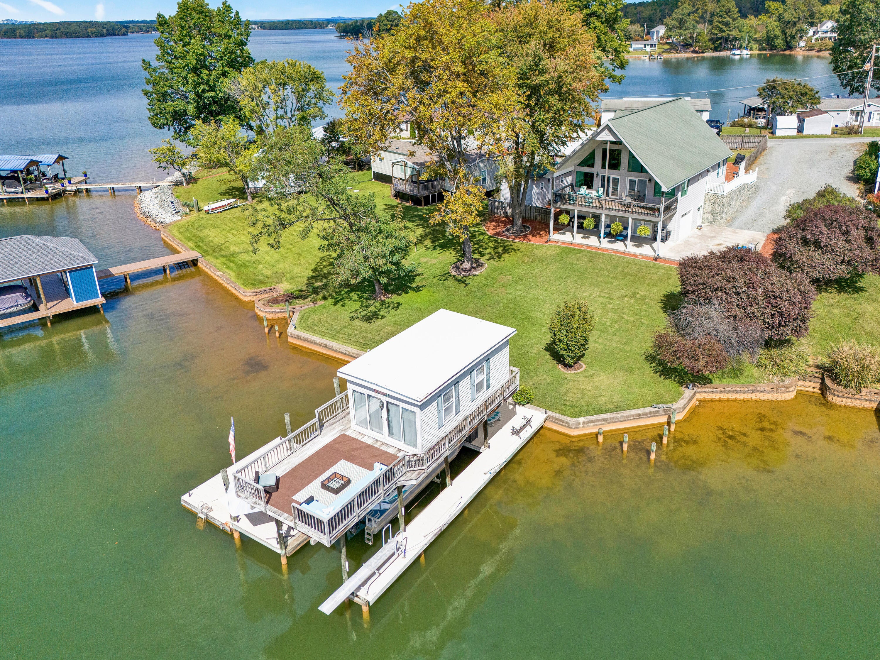 337 Emerald Pt — photo
