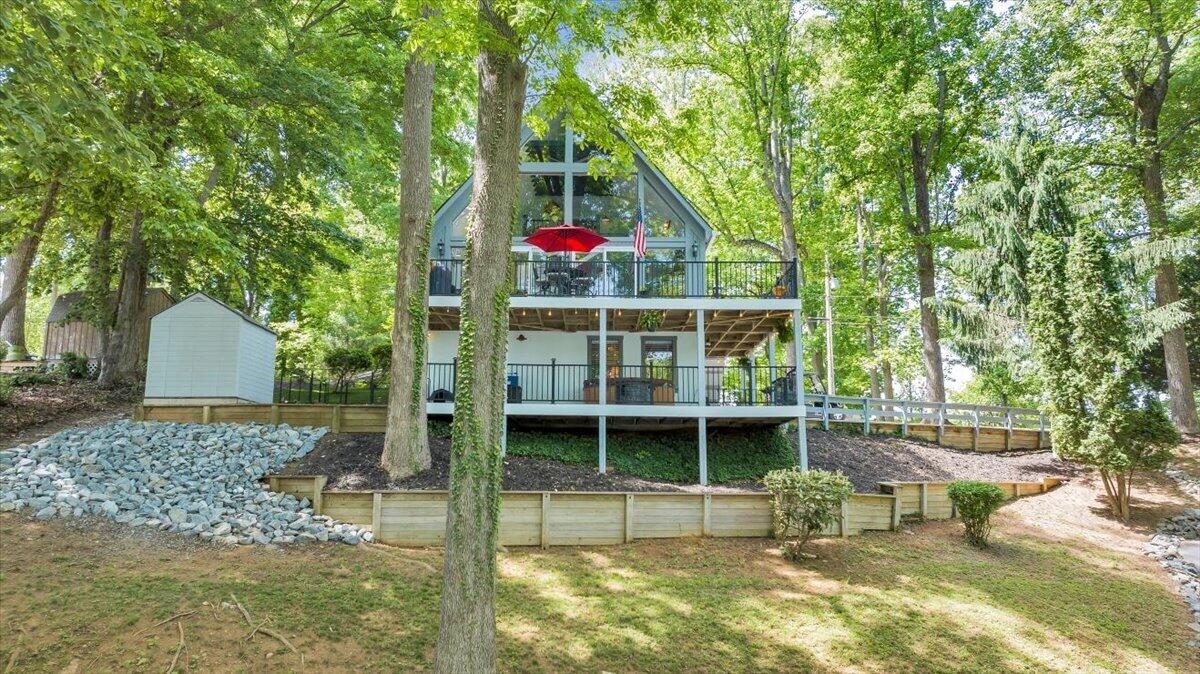 890 Long Island Dr — photo