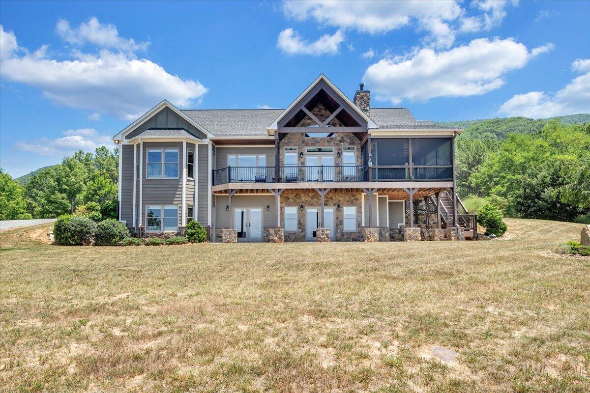 890 Blain Rd — photo