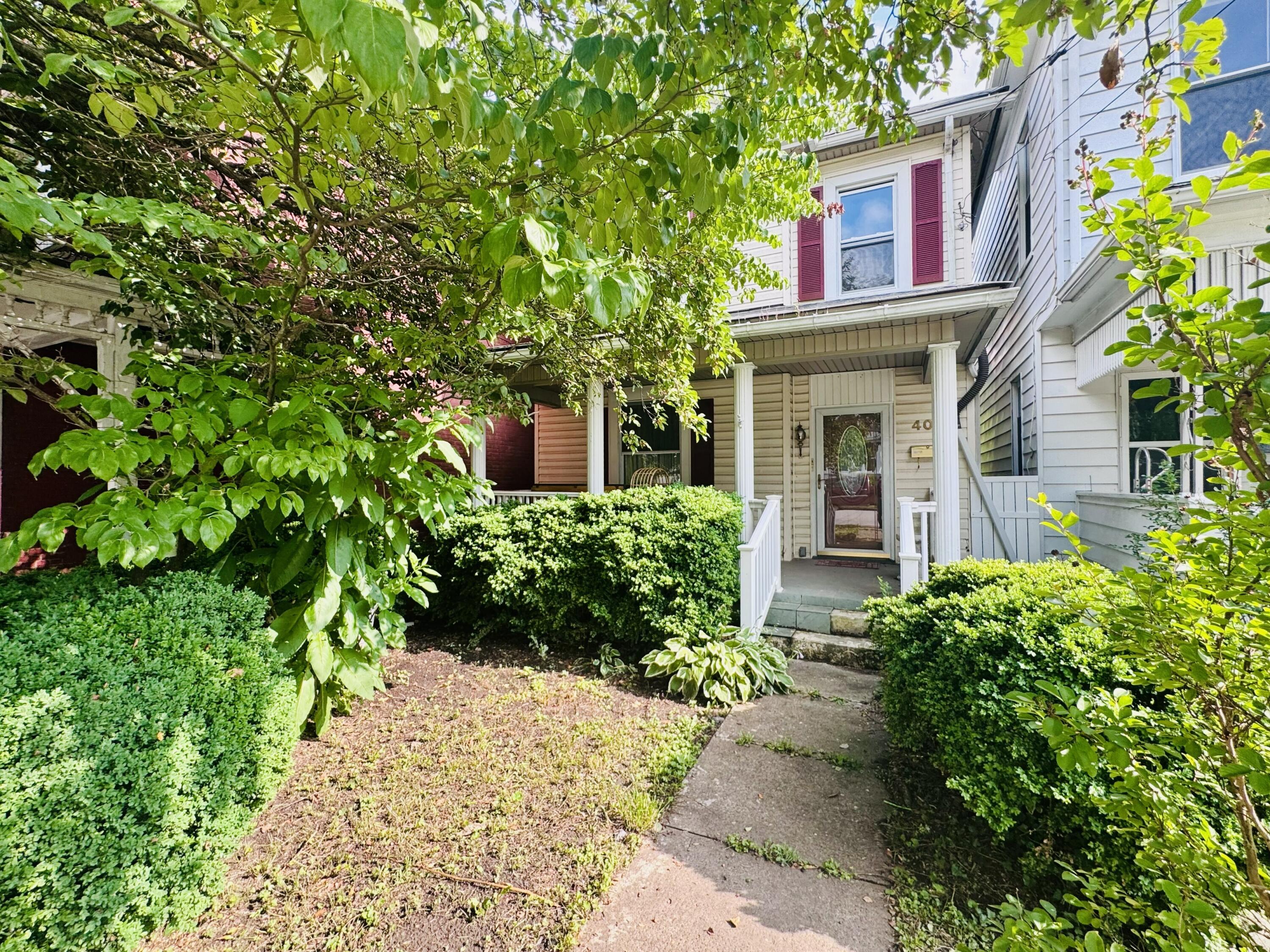 403 Pine St — photo