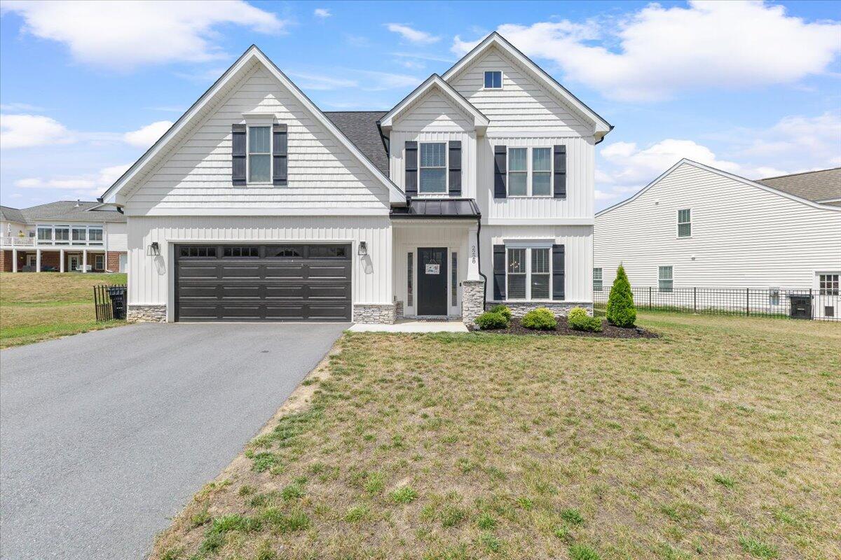 2228 Foxfield Ln — photo