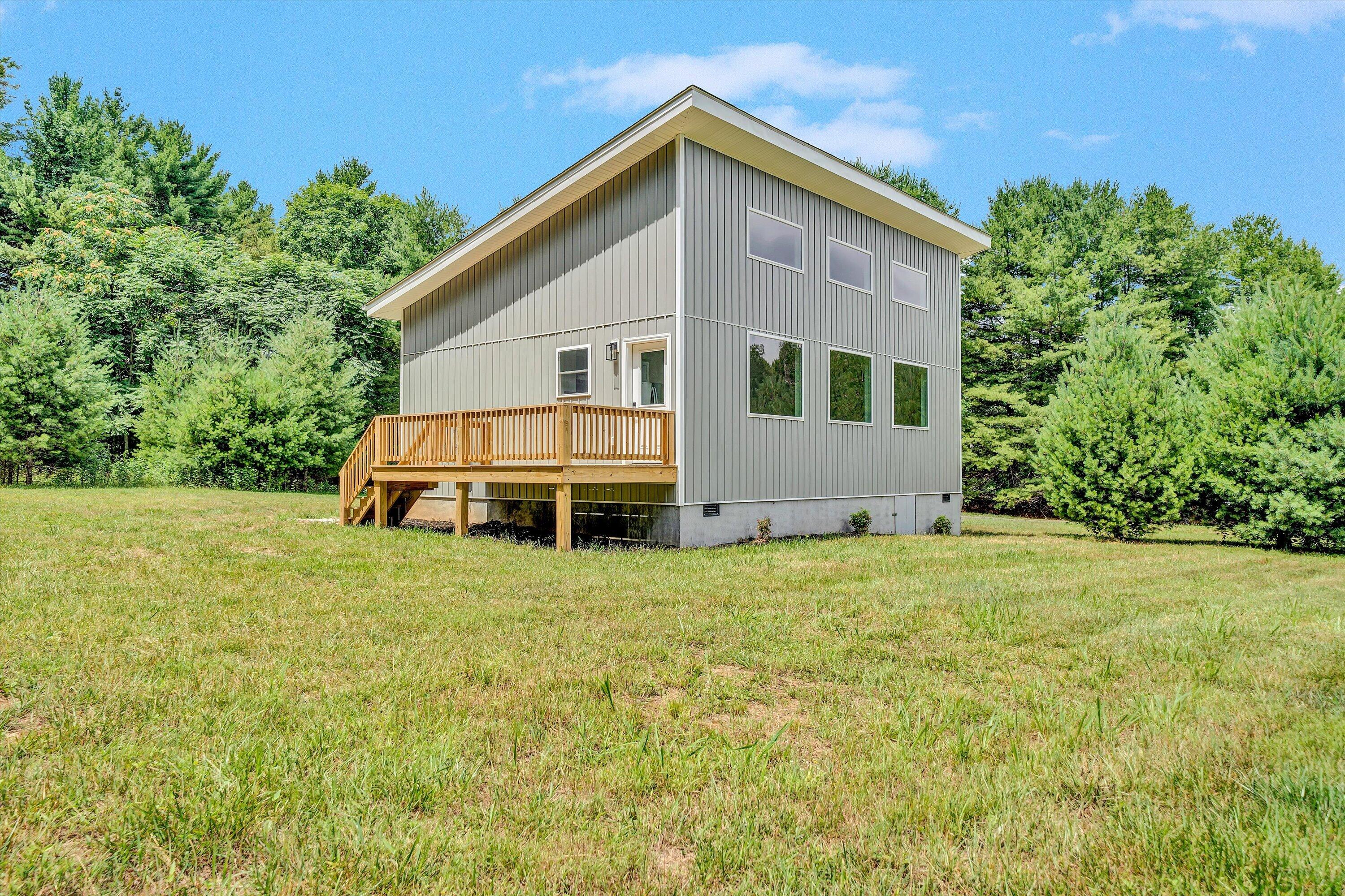 1481 Fairview Church Rd SW — photo