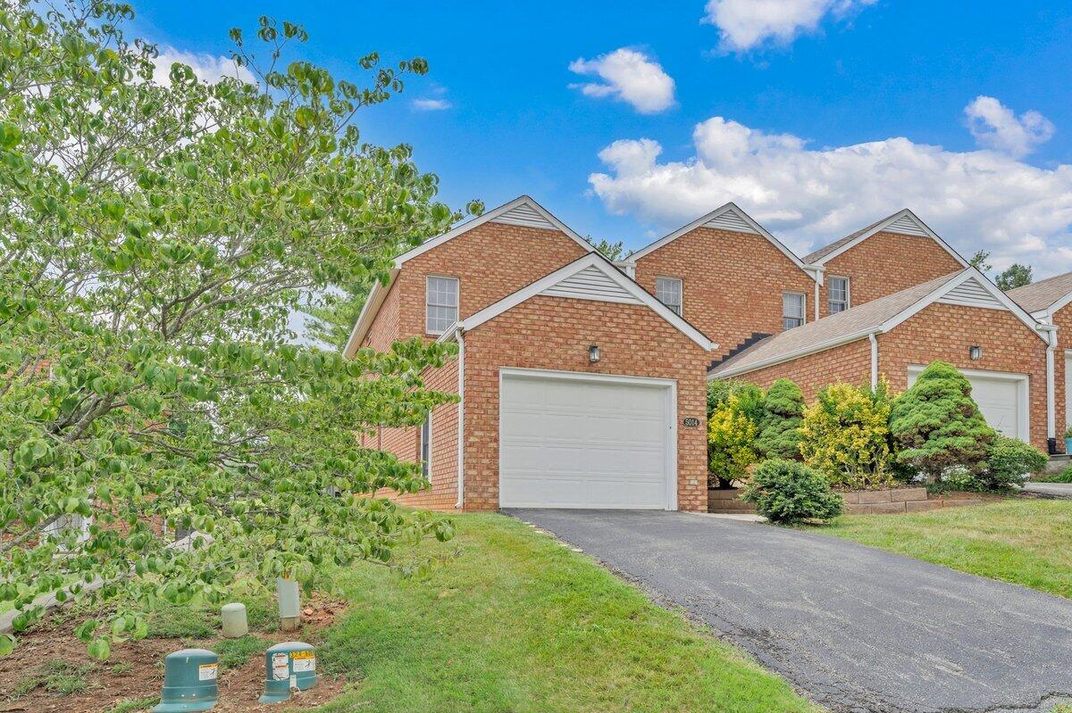 5014 Fairfax Pl — photo