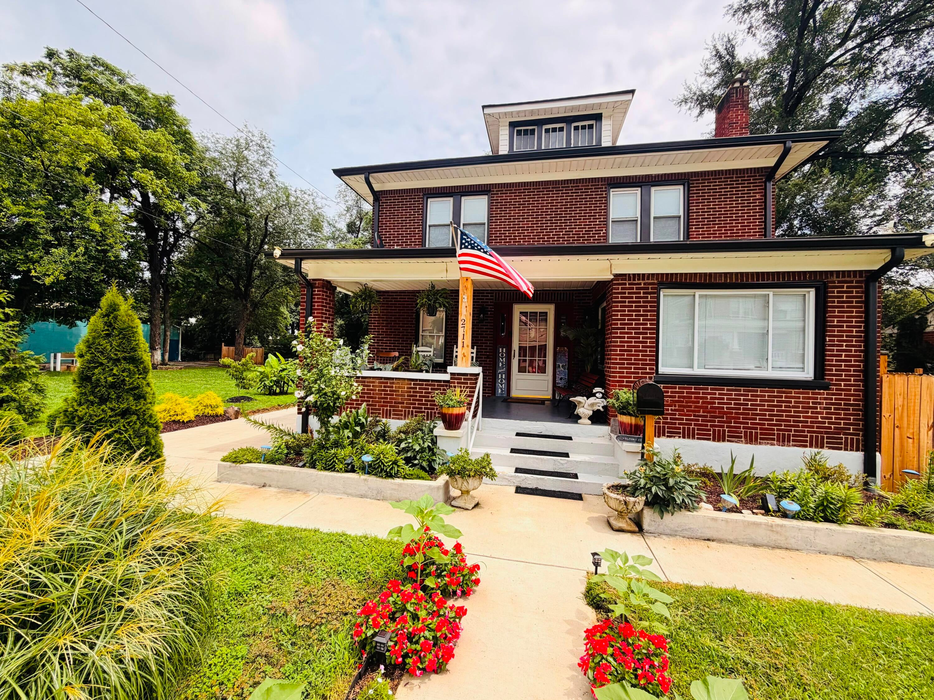 2711 Chatham St NW — photo