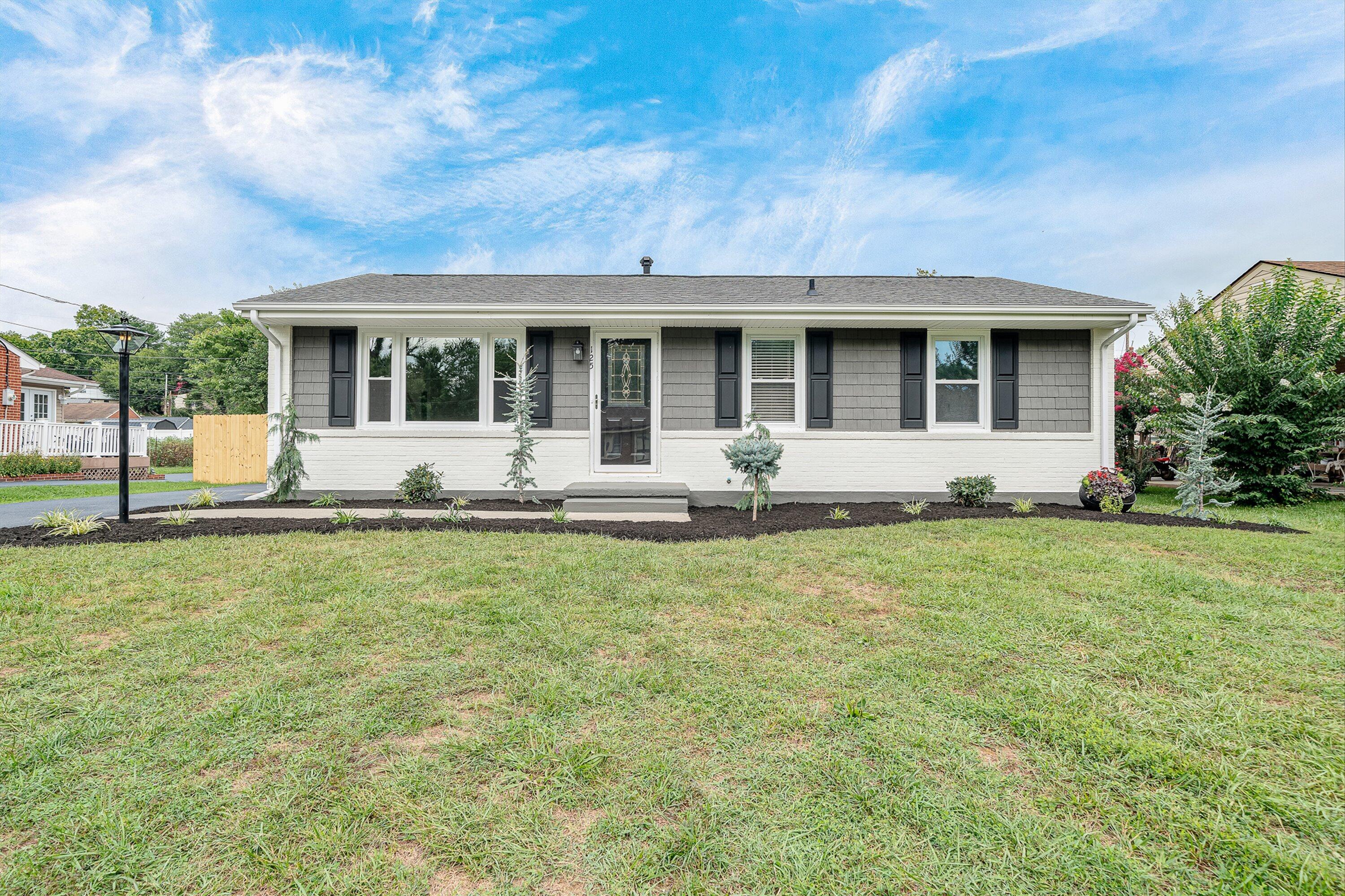 125 Verndale Dr — photo