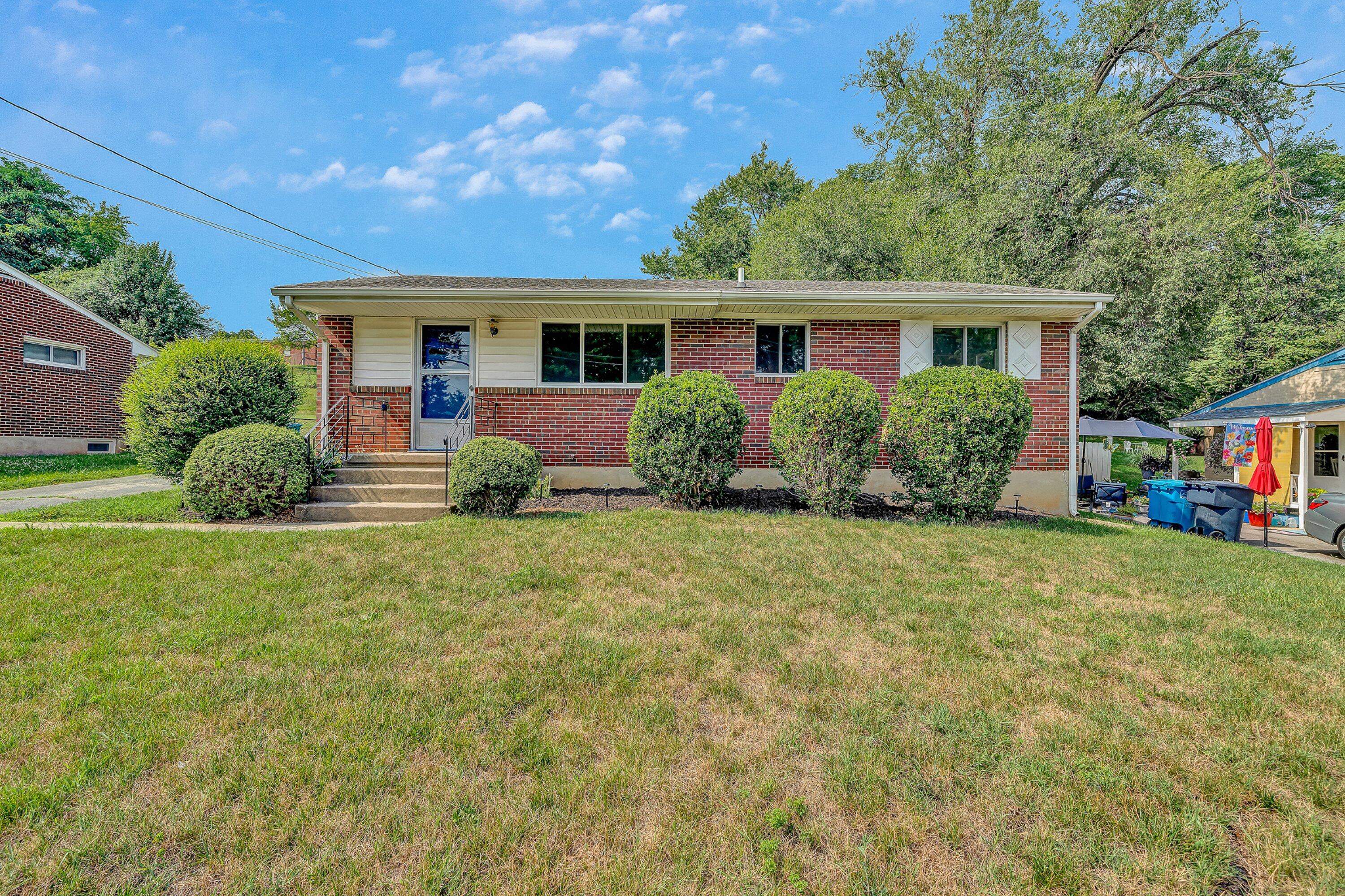 3651 Troutland Ave NW — photo